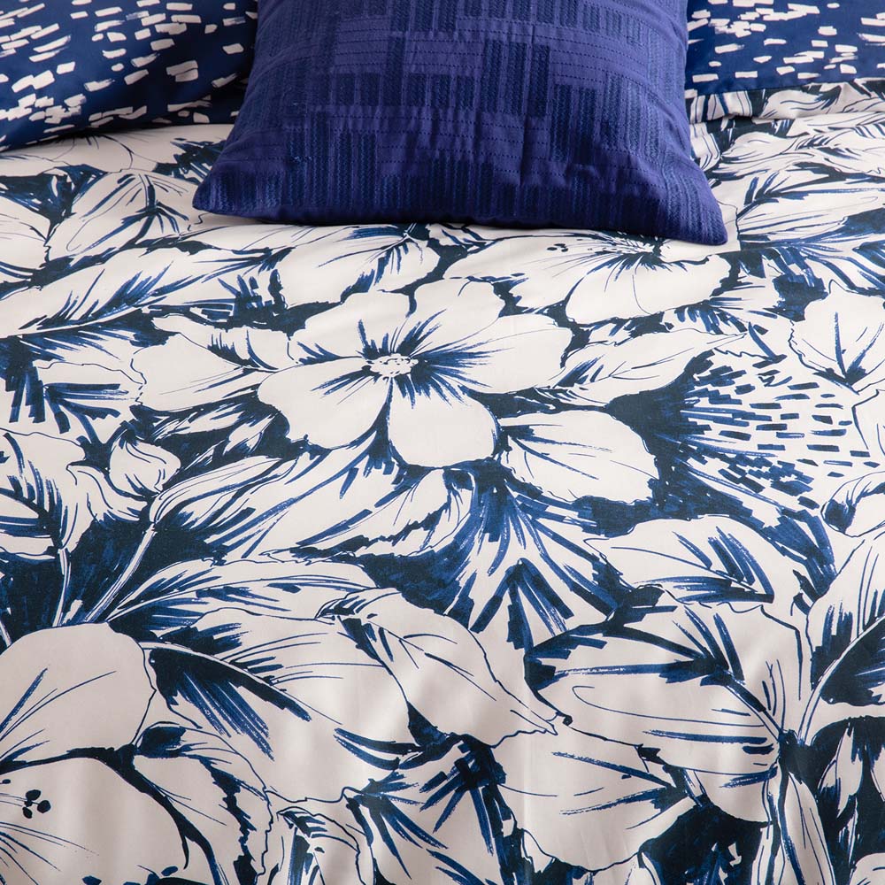 Premium Alto Quilt Cover Set - Queen Size Bedding with Soft Microfiber - Breathable & Wrinkle-Resistant for Cozy Bedroom Decor (Use in Master Bedroom, Guest Room, or Vacation Homes)