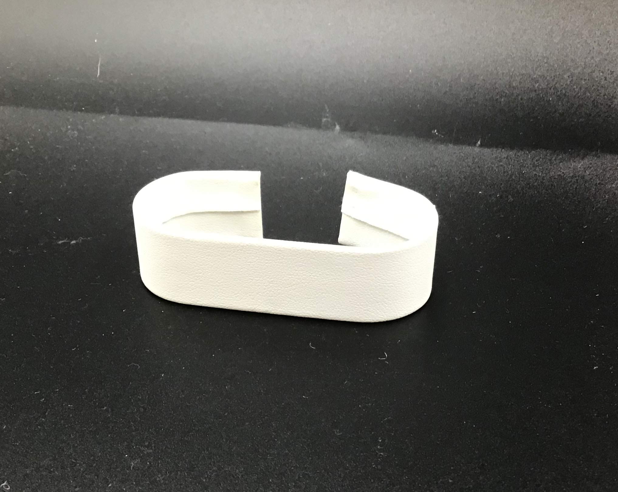 18 Slot Watch & Bangle Display Tray - Ethereal White Jewelry Organizer with Removable Leatherette Collars - Perfect for Retail Stores, Home Storage, Travel & Jewelry Display - N'icePackaging