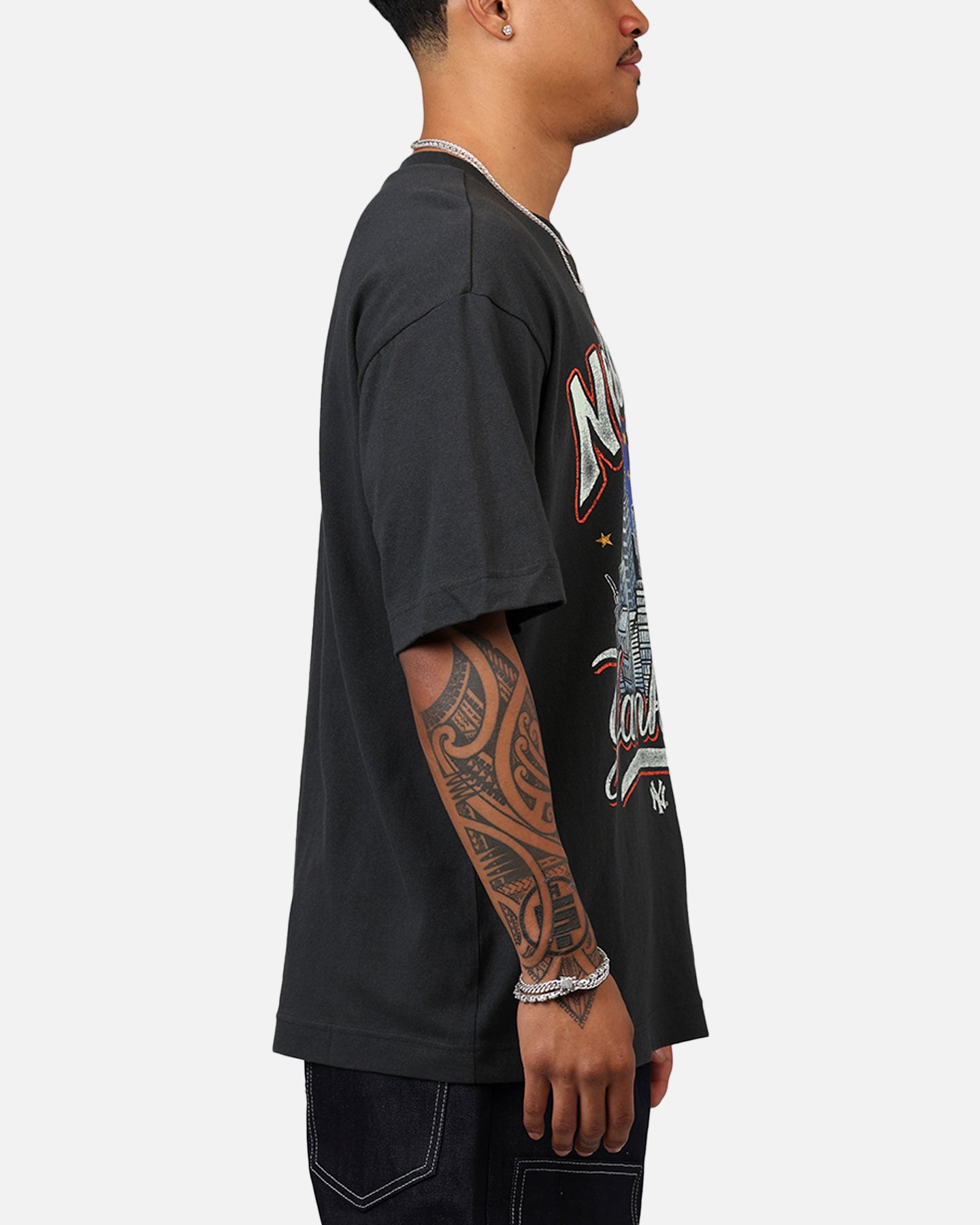 New York Yankees 'MLB Trophy Case' Premium Cotton T-Shirt for Men - Black Baseball Fan Apparel for Game Day & Casual Wear