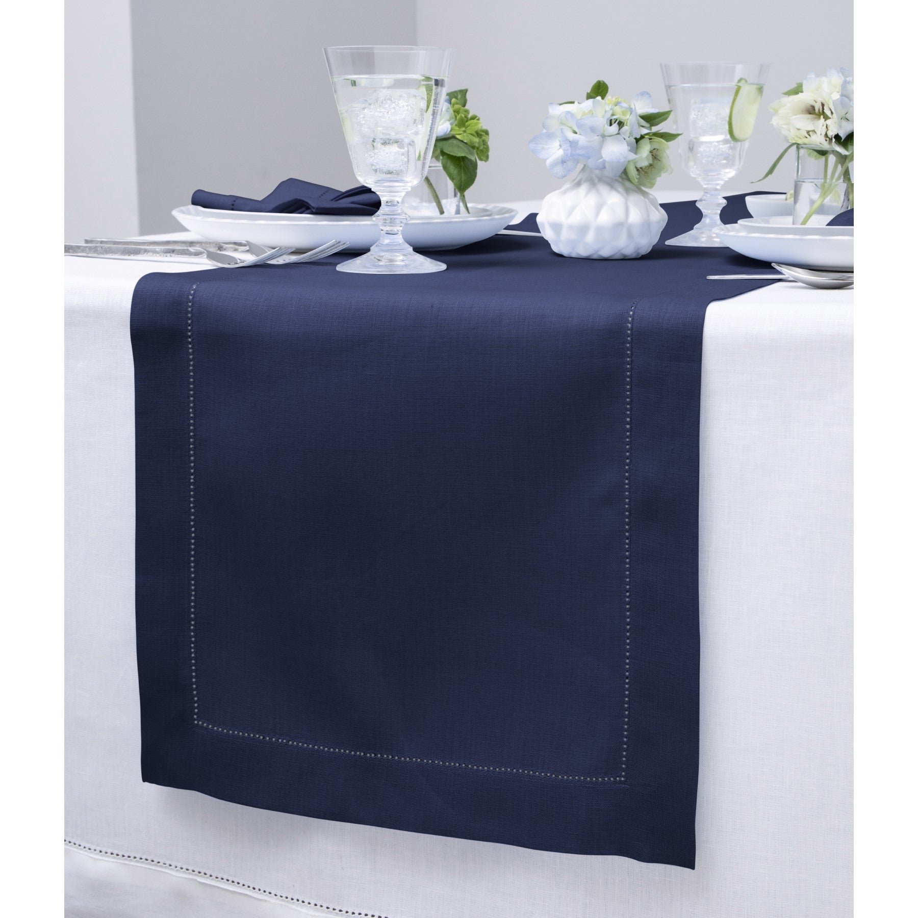 Elegant Classic Hemstitch Table Runner - Premium Linen Dining Decor for Weddings, Parties & Home Styling