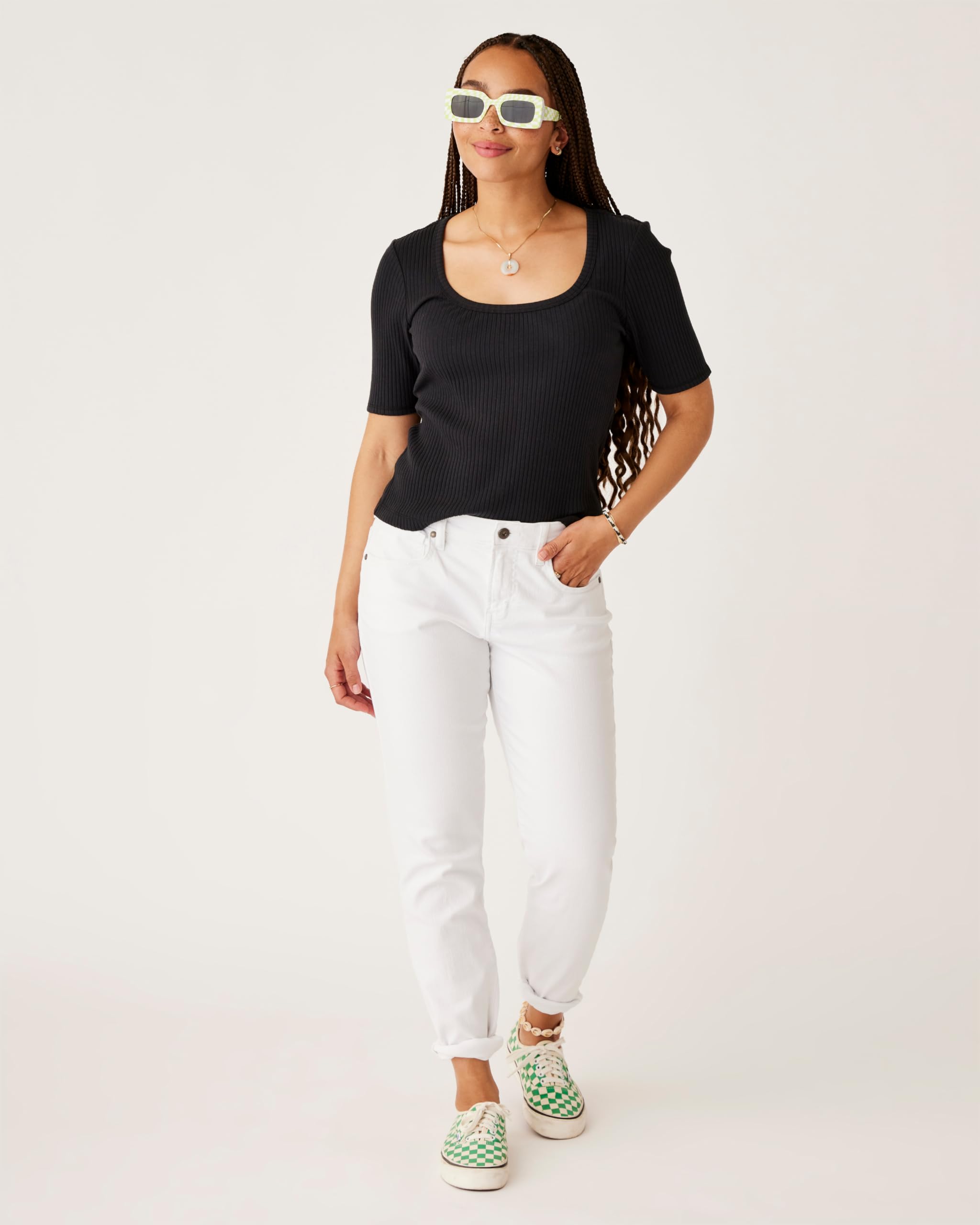 Carve Designs Carson Boyfriend Jeans for Women - Mid-Rise Relaxed Fit Denim Pants | Comfortable Casual Wear for Everyday Outings & Weekend Errands