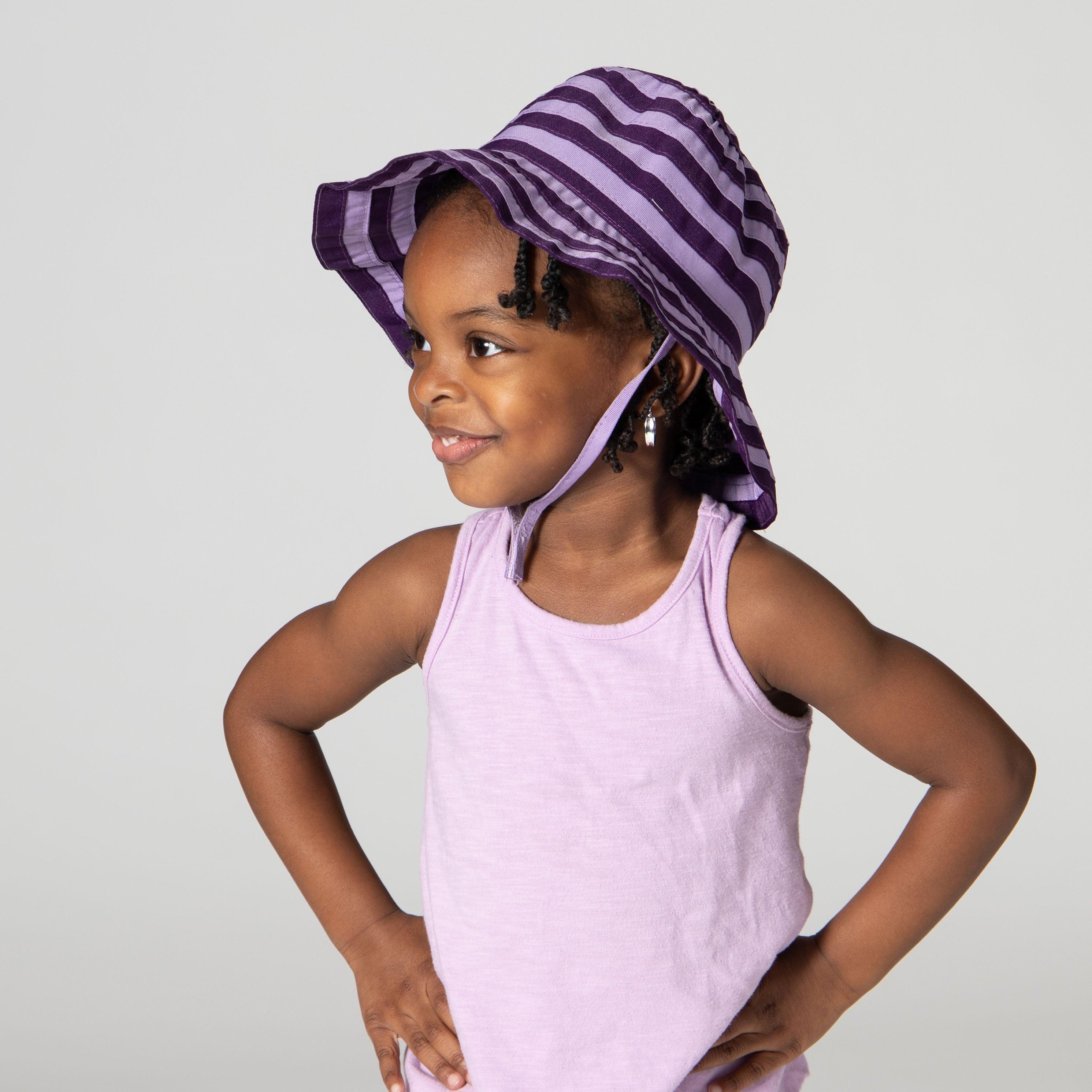 Kids Striped Ribbon Bucket Hat With Adjustable Chin Strap - Sun Protection Summer Beach Hat for Boys & Girls