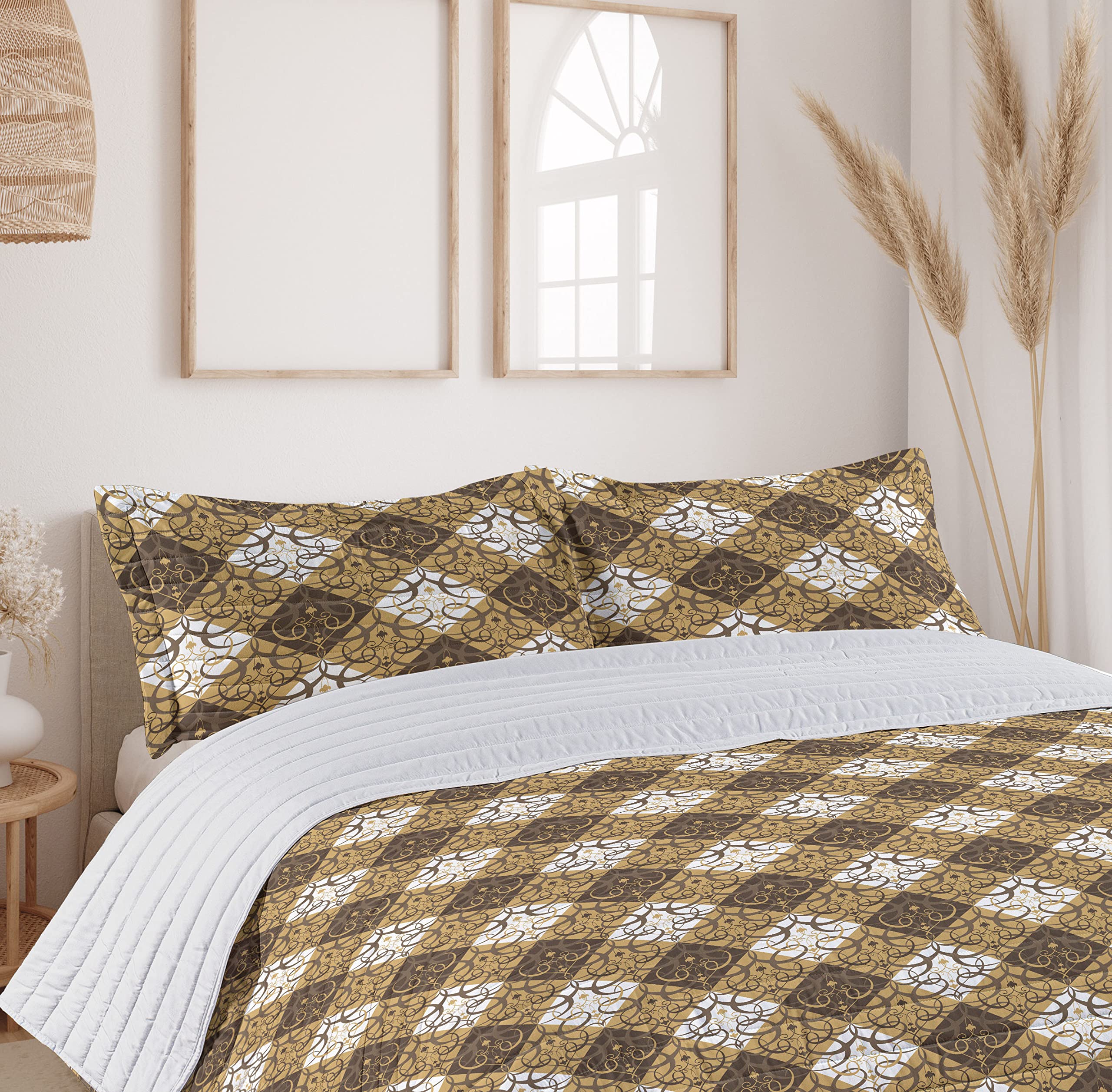 Ambesonne Oriental King Size Microfiber Bedspread Set - Traditional Damask Inspired Abstract Swirl Design, Soft Bedding with Pillow Shams & Comforter in Sand Brown White & Umber - Perfect for Master Bedroom, Guest Room & Luxury Hotel Decor