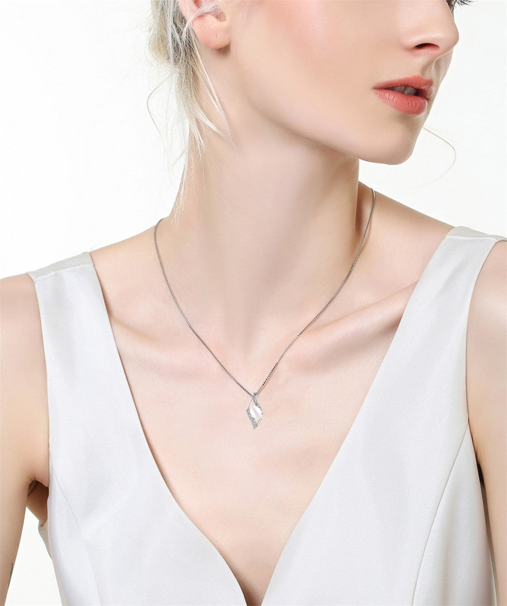 Elegant MABELLA Sterling Silver Simulated Pearl 0.75ct Oval Cut Leaf-Shaped Pendant Necklace for Women | Perfect Birthday Gift, Anniversary Present & Valentine's Day Jewelry | Ideal for Weddings, Parties & Special Occasions