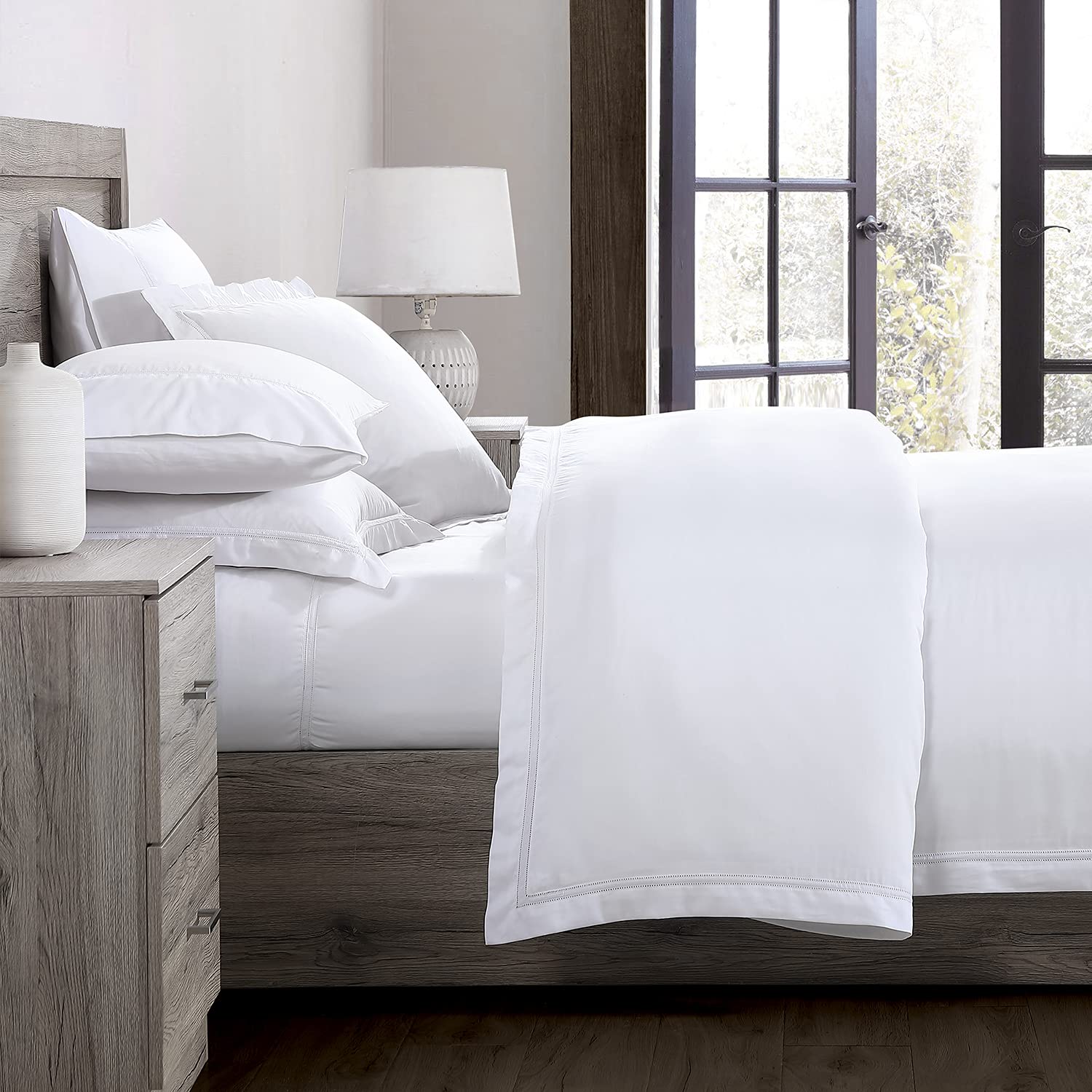 Pure Parima Luxury 100% CEA Certified Egyptian Cotton Sheet Set - Extra-Long Staple, Cool & Breathable Bedding - Ultra Soft Full Size Sheets with Double Hem-Stitched Flat Sheet, Fitted Sheet & 2 Pillowcases (White) - Perfect for Hot Sleepers & Luxury Bedroom Decor