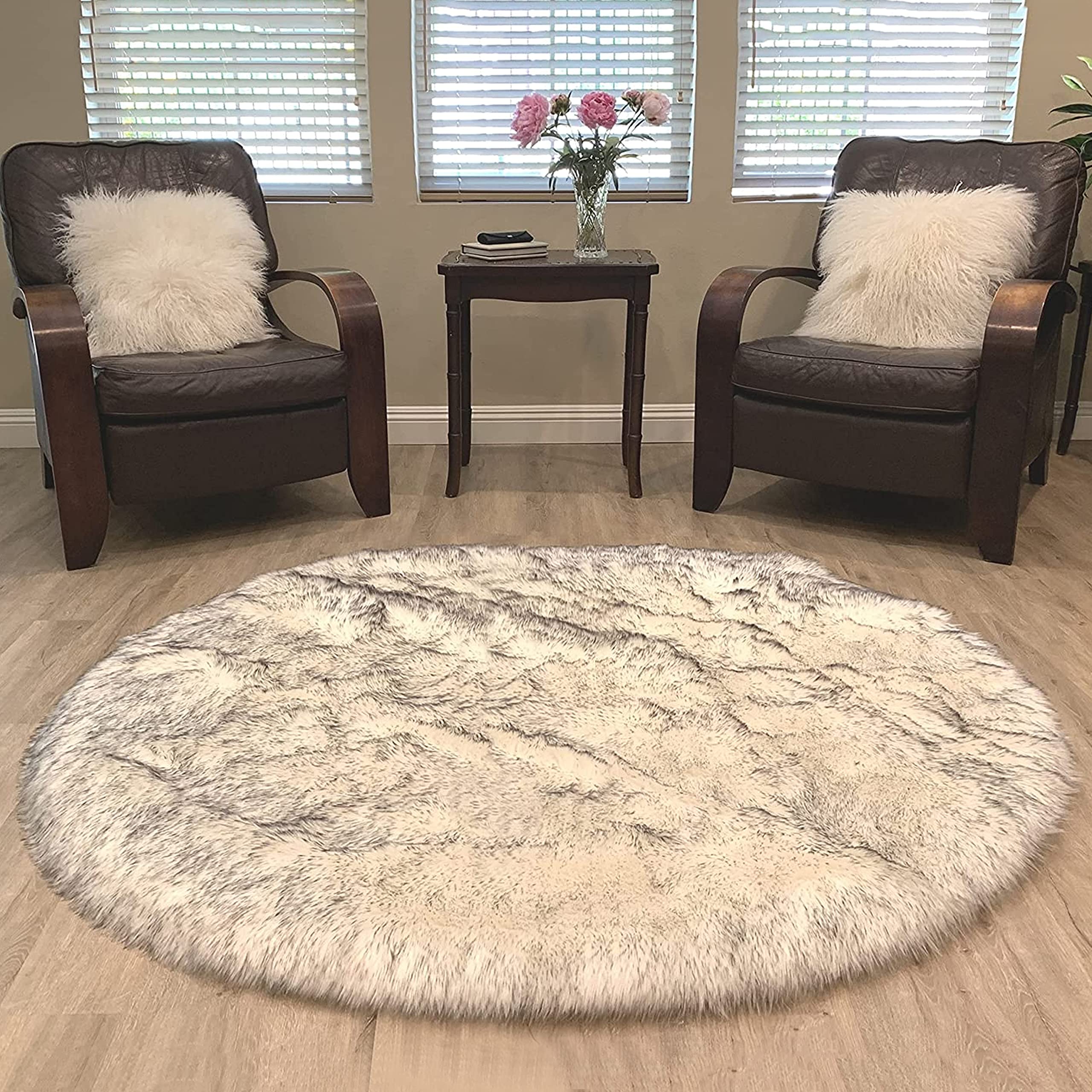 Premium Faux Sheepskin Fur Rug - Ultra Soft Fluffy Shag Area Rug for Bedroom, Living Room & Nursery | Non-Slip Home Decor Accent Rug in White with Black Tips (2'6