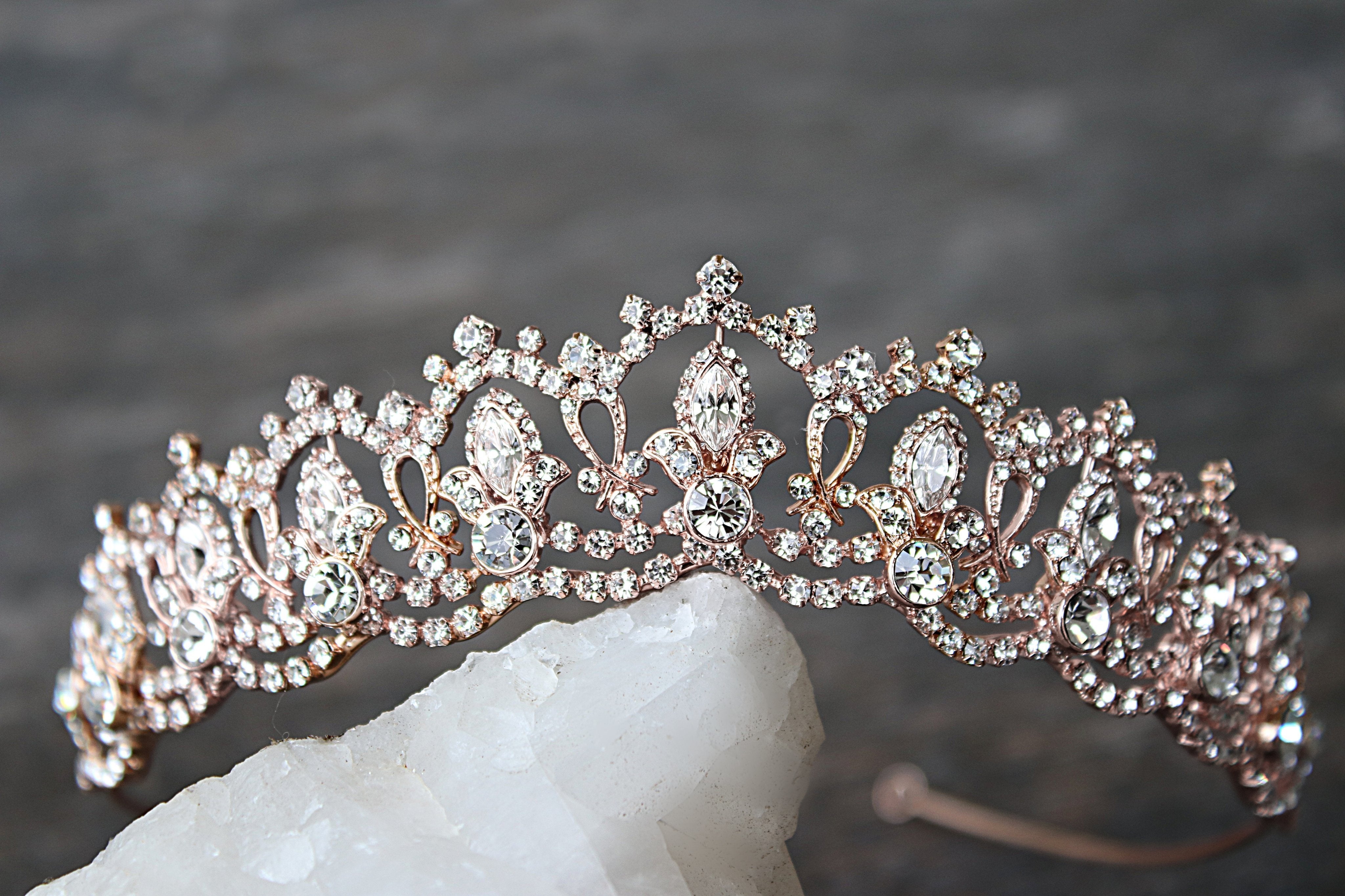 SERENA Gold Tiara Crown for Women - Elegant Bridal Headpiece, Wedding Party Accessories, Birthday Princess Costume - Perfect for Brides, Prom, Pageants & Special Occasions