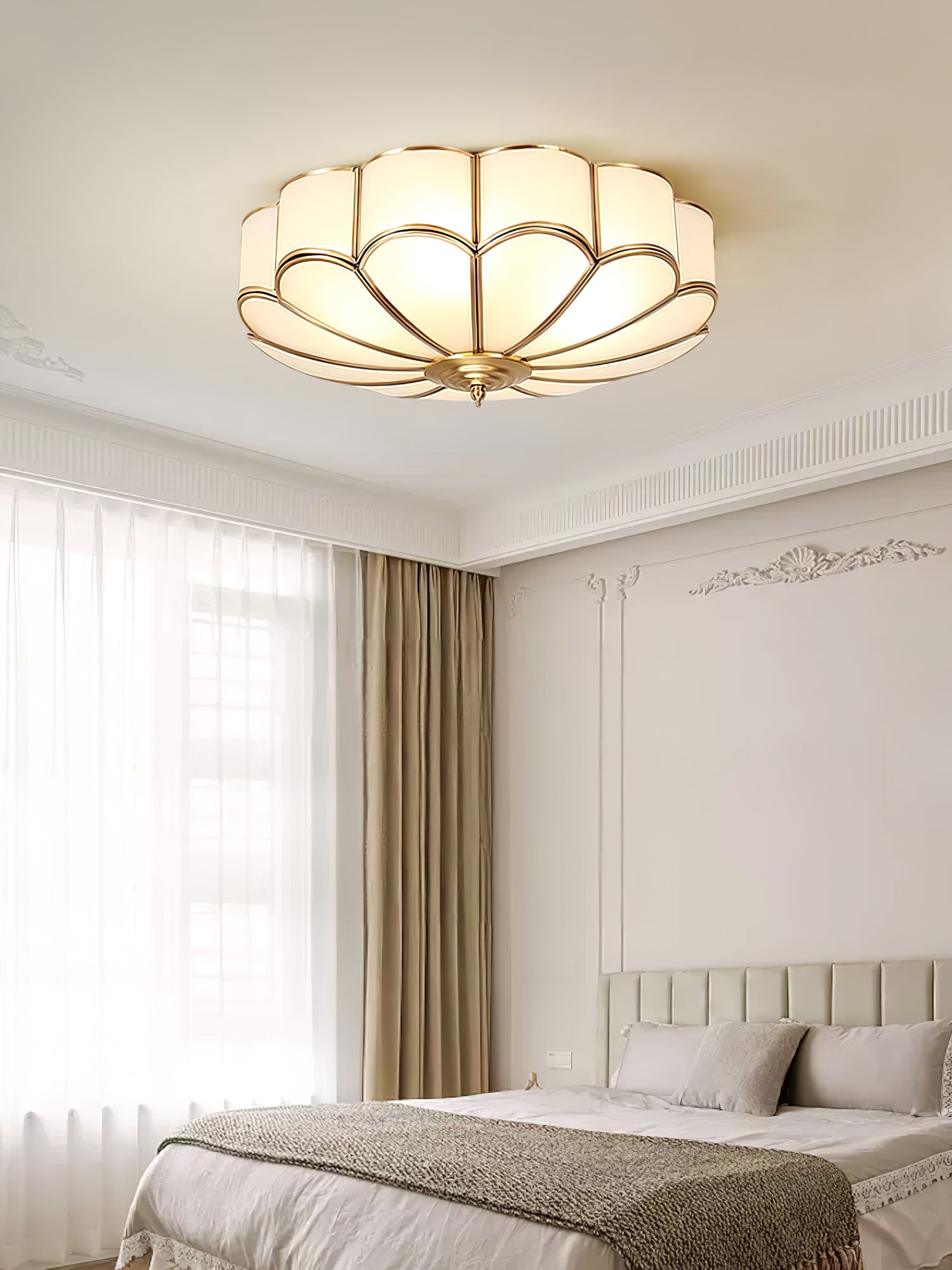 Flower Shaped Glass Recessed Ceiling Light Fixture - Modern Floral Design for Bedroom, Living Room & Kitchen Lighting