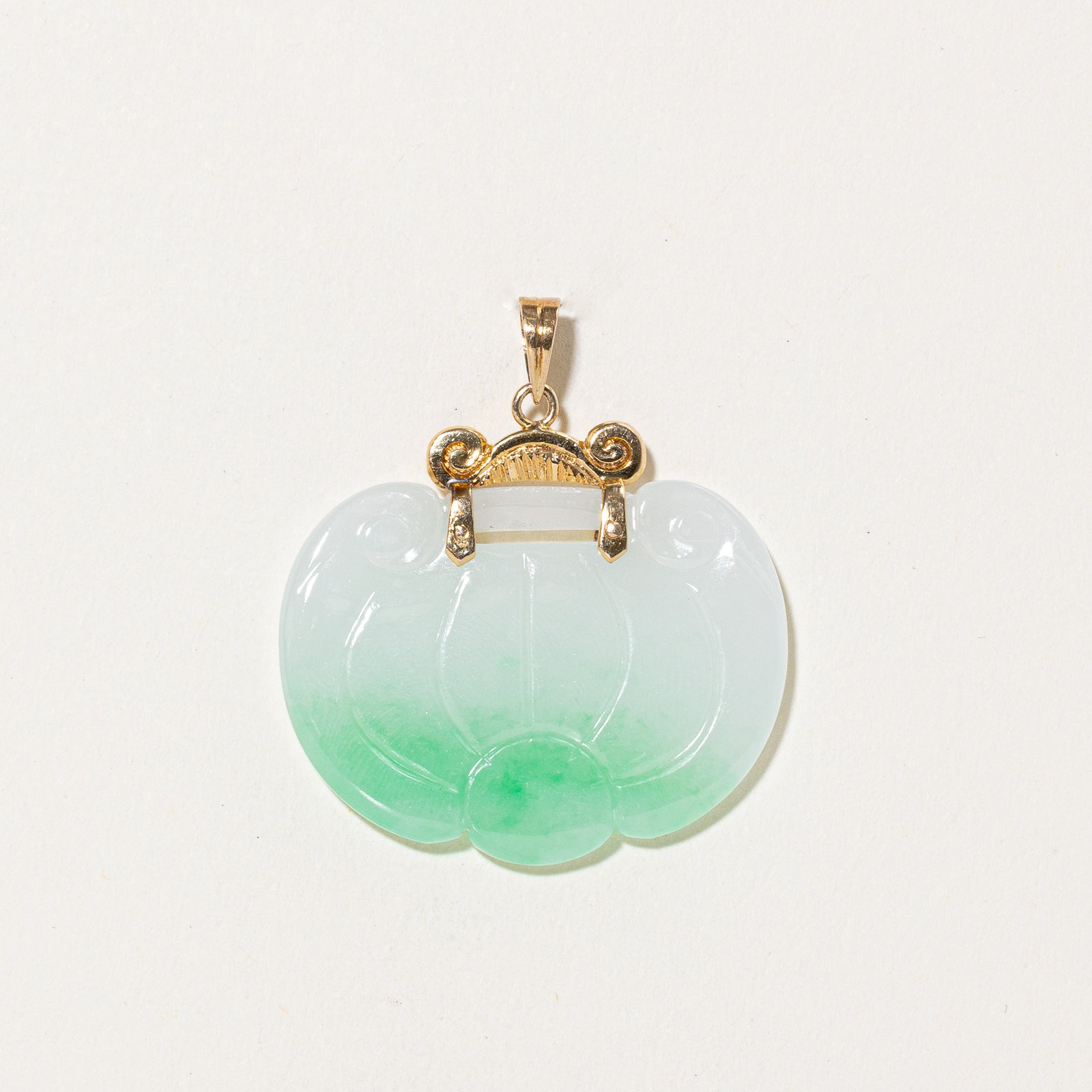 Exquisite 40.00ct Carved Jadeite Pendant Necklace - Natural Green Jade Jewelry for Women - Perfect for Weddings, Gifts & Special Occasions