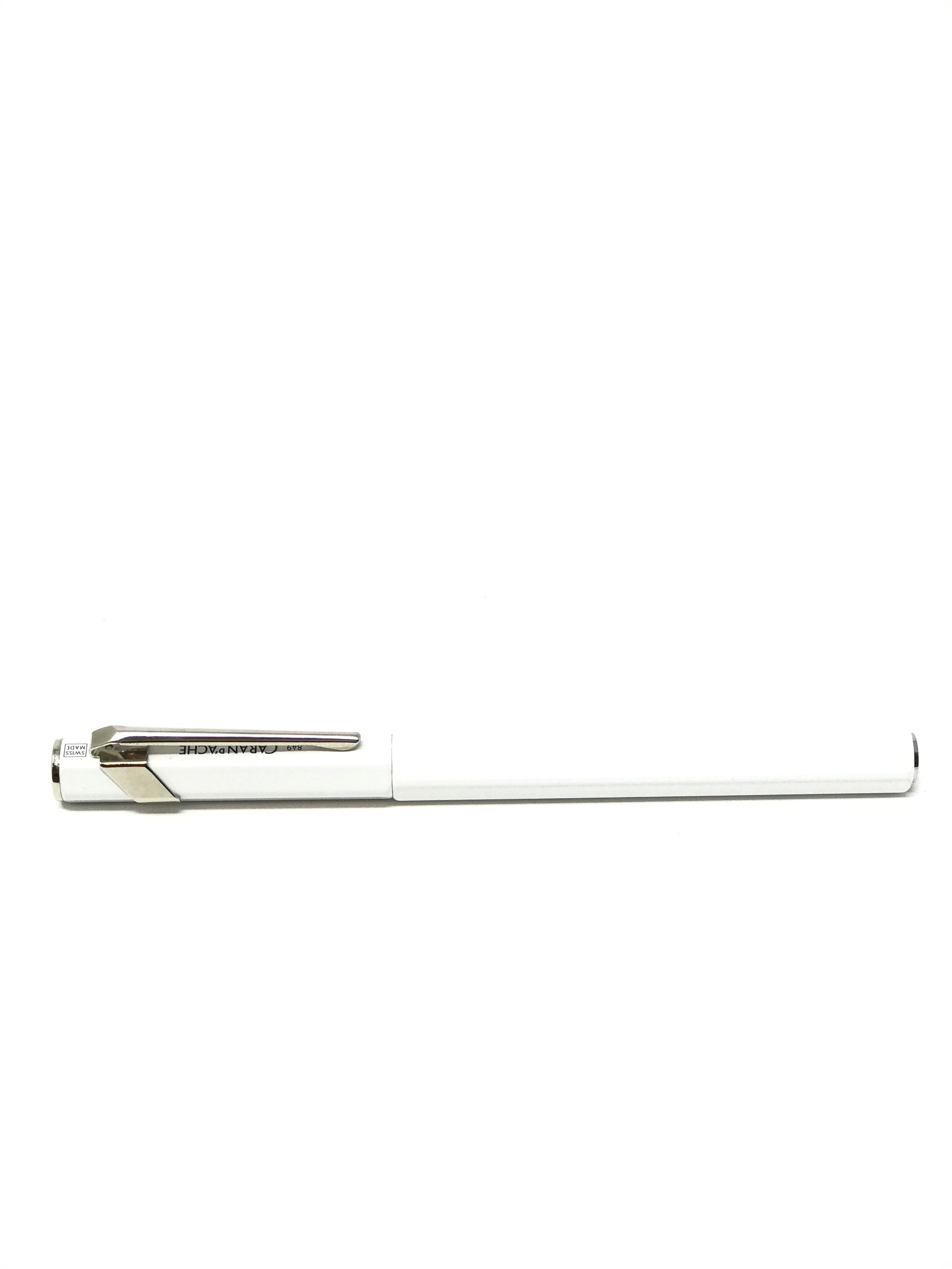 Premium Fountain Pen for Writing & Calligraphy - Smooth Ink Flow, Elegant Design - Ideal for Gifts, Office Use & Journaling