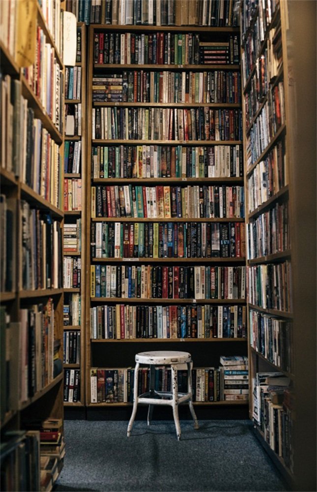 Leowefowa 3X5FT Vintage Bookshelf Photo Backdrop - Retro Library Bookcase Background for Photography, School Study Room Decor, Kids Portraits & Baby Shoots | Perfect for Studio Props, Book Lovers Gifts & Classroom Decorations
