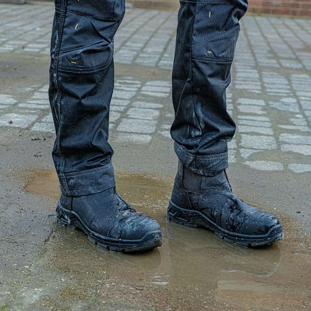 DeWalt Grafton Waxy Safety Work Boots for Men - Waterproof, Slip-Resistant, Steel Toe - Ideal for Construction, Landscaping & Heavy-Duty Work