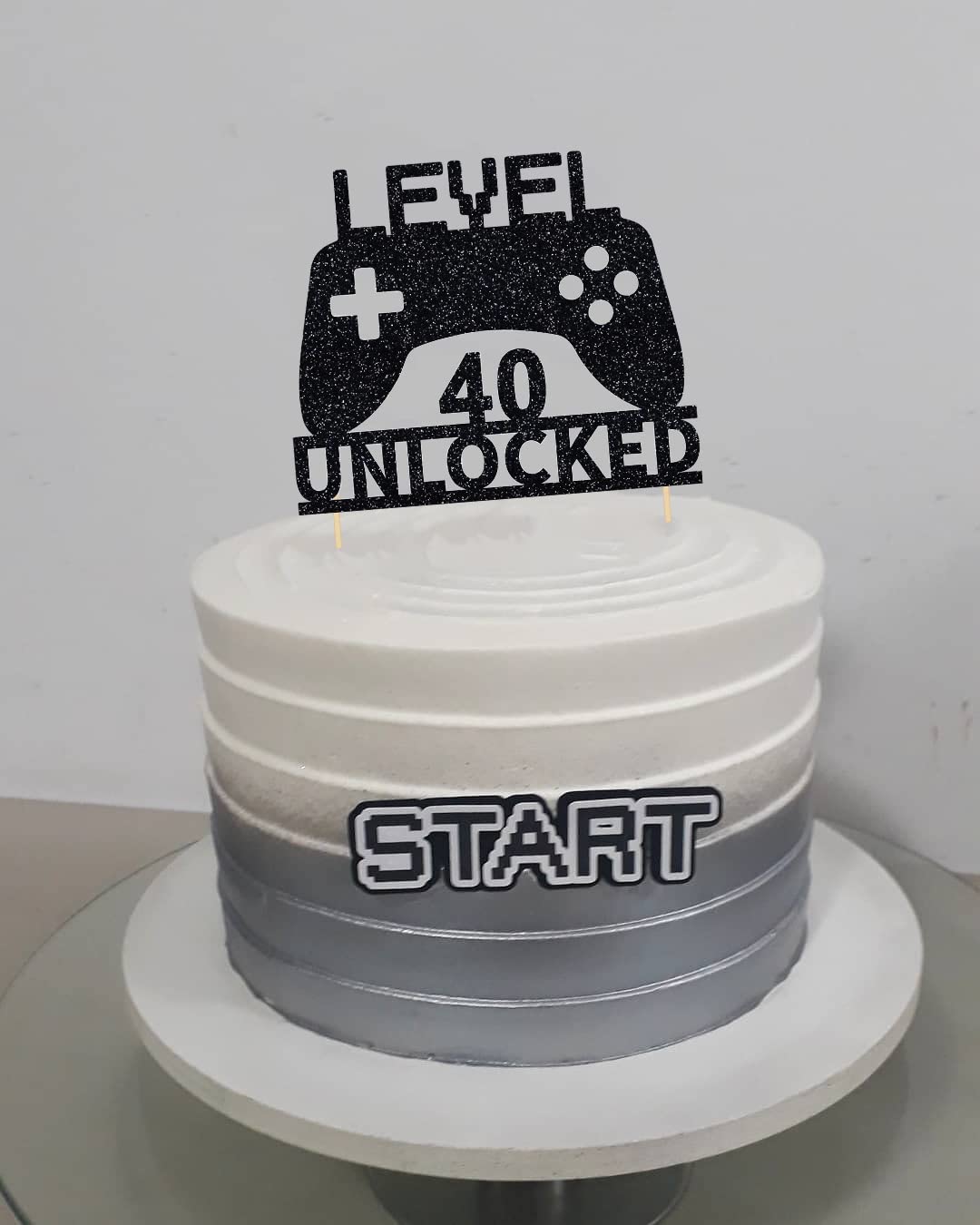 Level 40 Unlocked Video Game Cake Topper - Game Controller Birthday Decoration for 40th Birthday Party | Perfect for Gamer Cakes, Anniversary Celebrations & Gaming Themed Parties