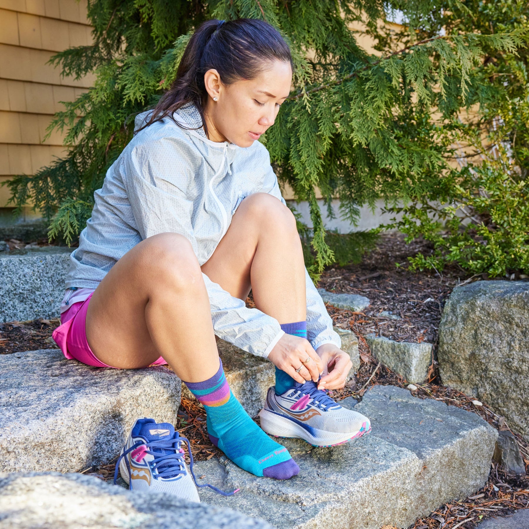 Darn Tough 1067 Merino Wool Micro Crew Ultra Lightweight Cushioned Running Socks for Women - Perfect for Hiking, Jogging & Everyday Comfort