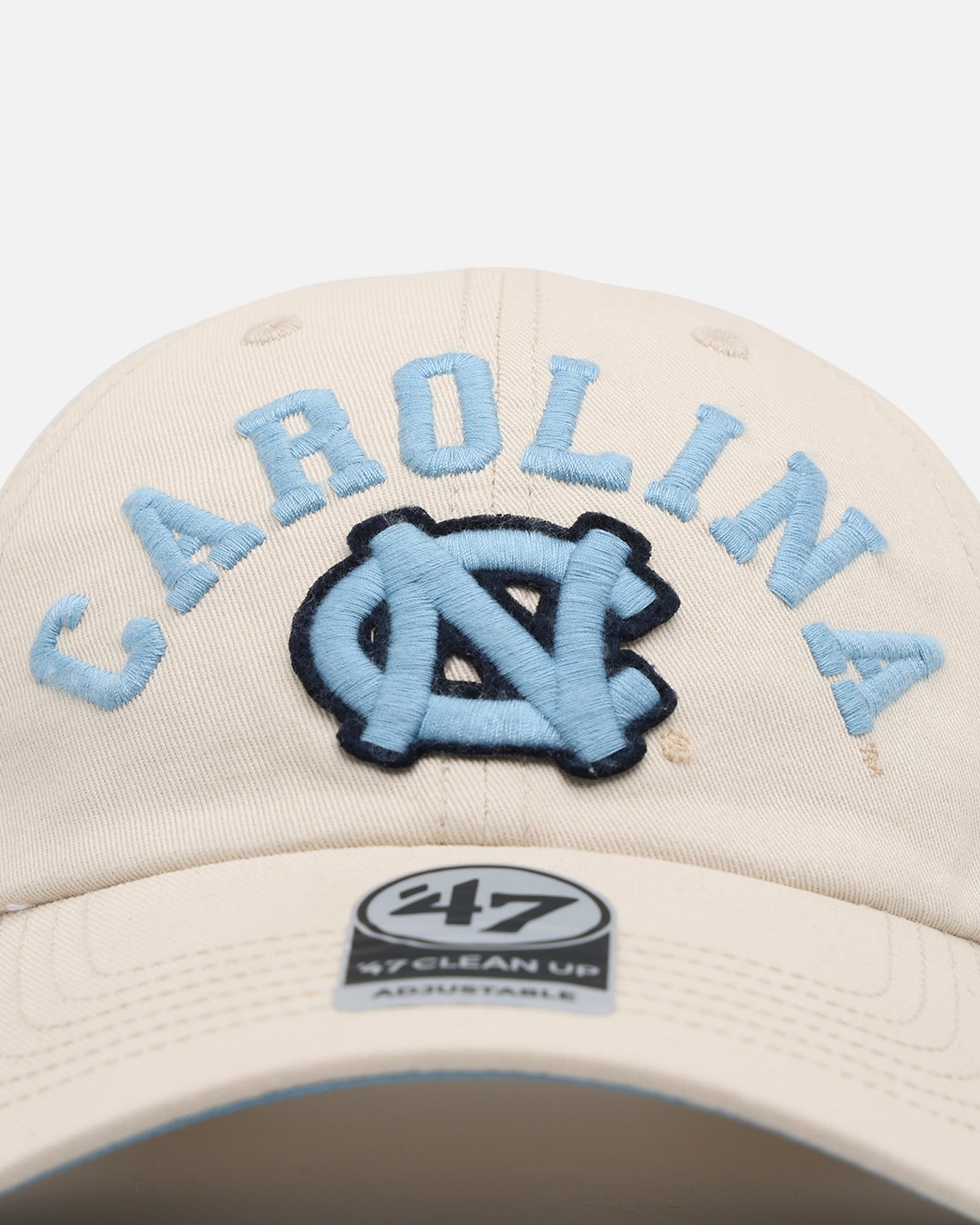 47 Brand University of North Carolina Tar Heels Adjustable Strapback Sand Hat - Official NCAA Licensed, Comfortable Baseball Cap for Men & Women - Perfect for Game Day, Tailgating and Casual Wear