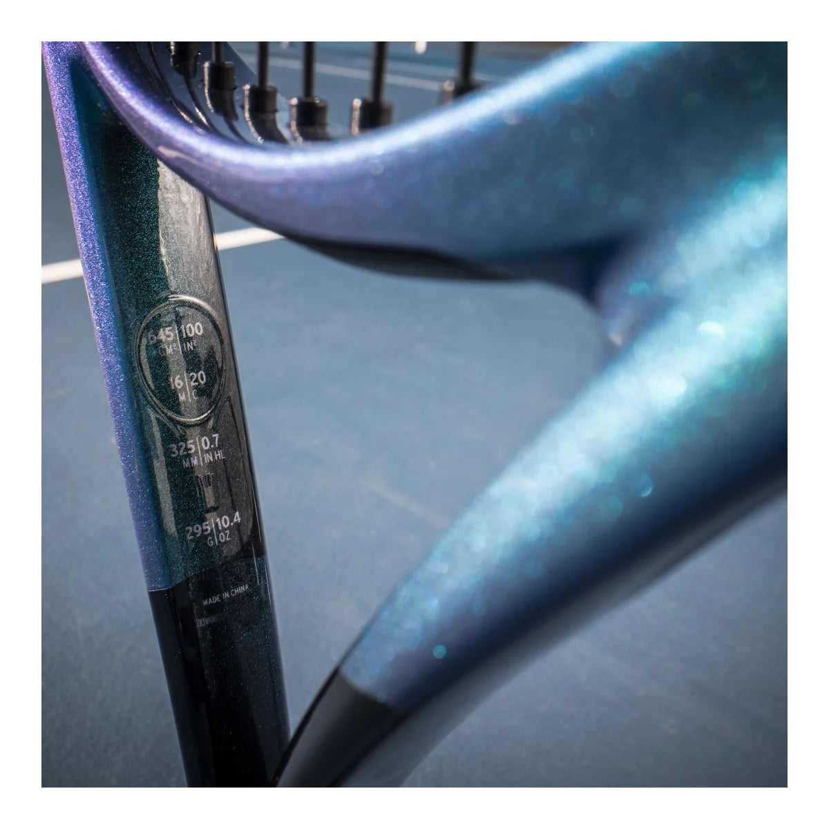 2025 Head Gravity MP Tennis Racket - Lightweight Carbon Fiber Racquet for Men & Women | Perfect for Beginners & Intermediate Players | Ideal for Training, Matches & Recreational Play