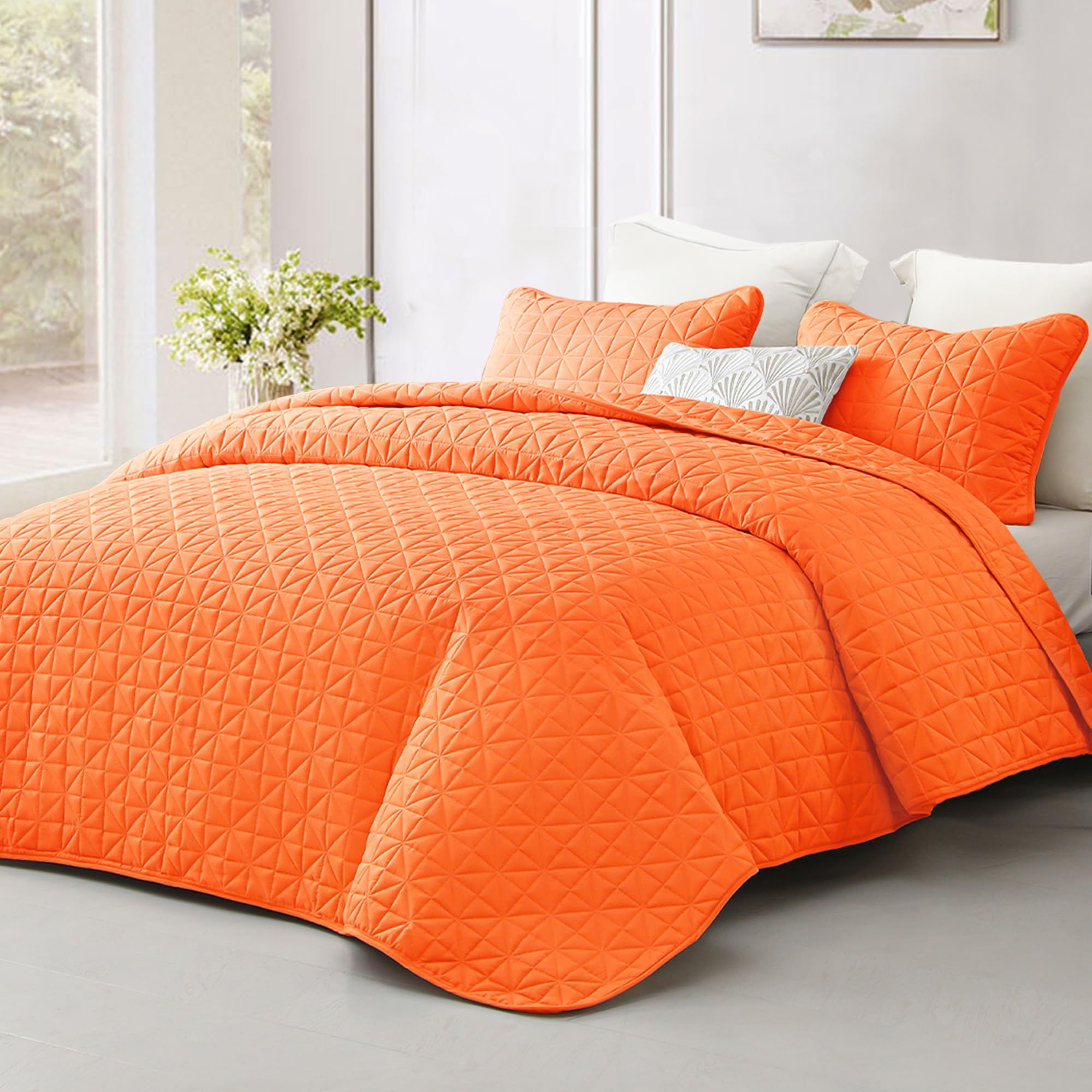 Premium King Size Quilted Bedding Set - Lightweight Orange Stitched Grid Pattern Bedspread & 2 Pillow Shams, All-Season Comfort for Master Bedroom, Guest Room & Dorm Decor