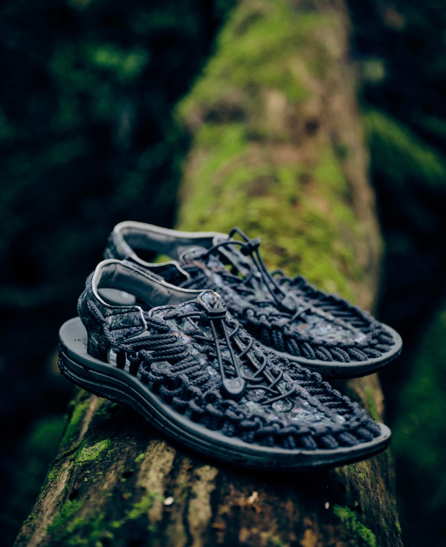 UNEEK x ELNEST Men's Camo Sneakers - Yakushima Forestra Camo Design | Lightweight & Comfortable for Hiking, Travel & Outdoor Adventures