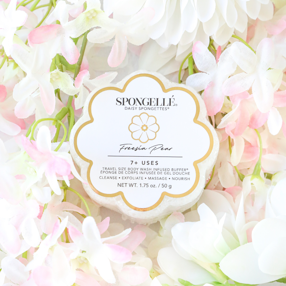 Freesia Pear Daisy Spongette | Spring Gifts for Women, Mothers Day, Bridal Shower | Home Decor, Bath & Beauty Accessories