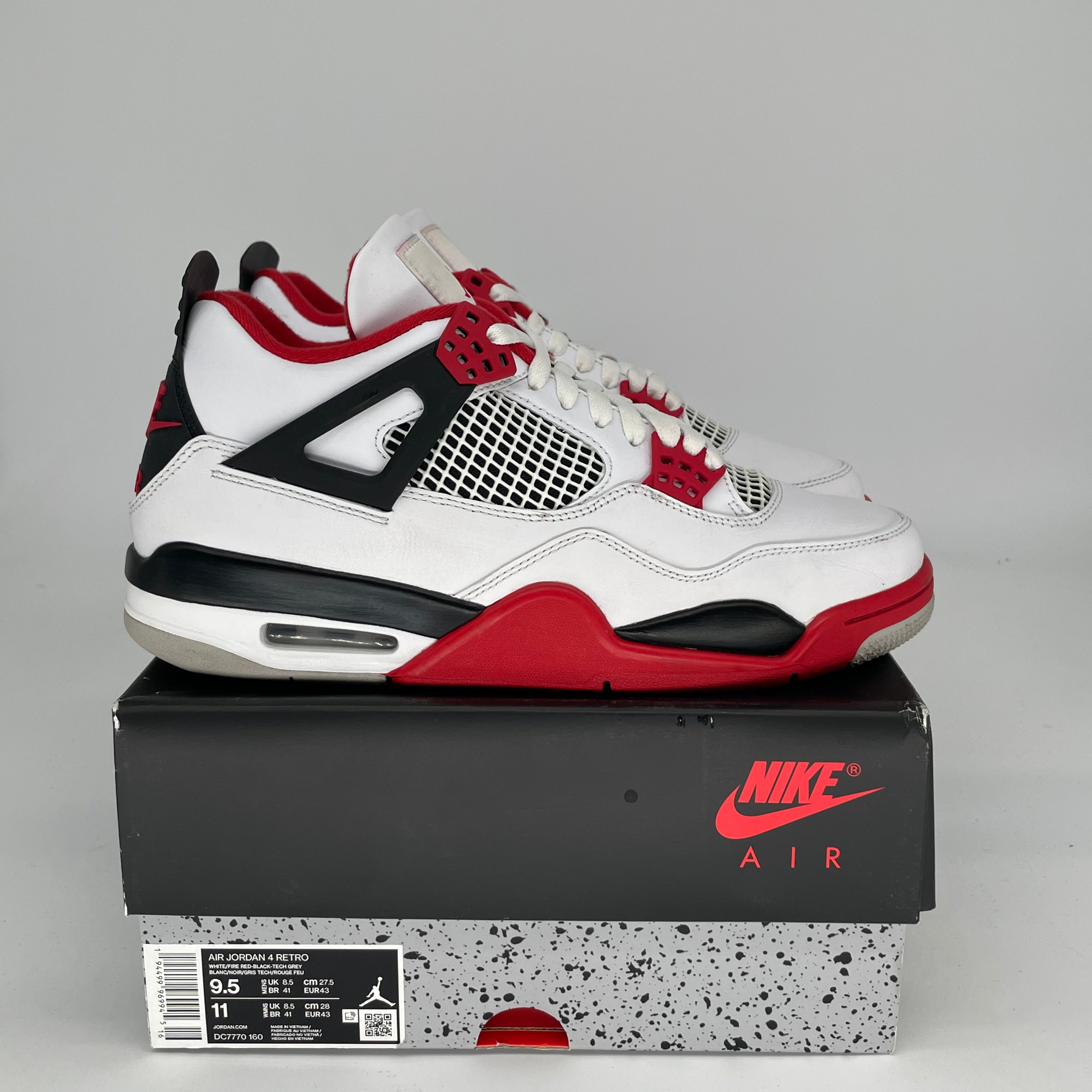 AIR JORDAN 4 Retro Fire Red Sneakers - Men's Size 9.5/Women's Size 11 - Style Code DC7770-160 | Basketball Shoes for Streetwear & Casual Outfits