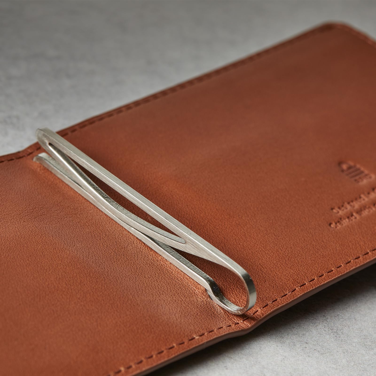Distil Union Wally Classic - Slim RFID Blocking Leather Bifold Wallet with Money Clip for Men | Minimalist Front Pocket Billfold | Brown | Perfect for Everyday Carry, Travel & Business Use