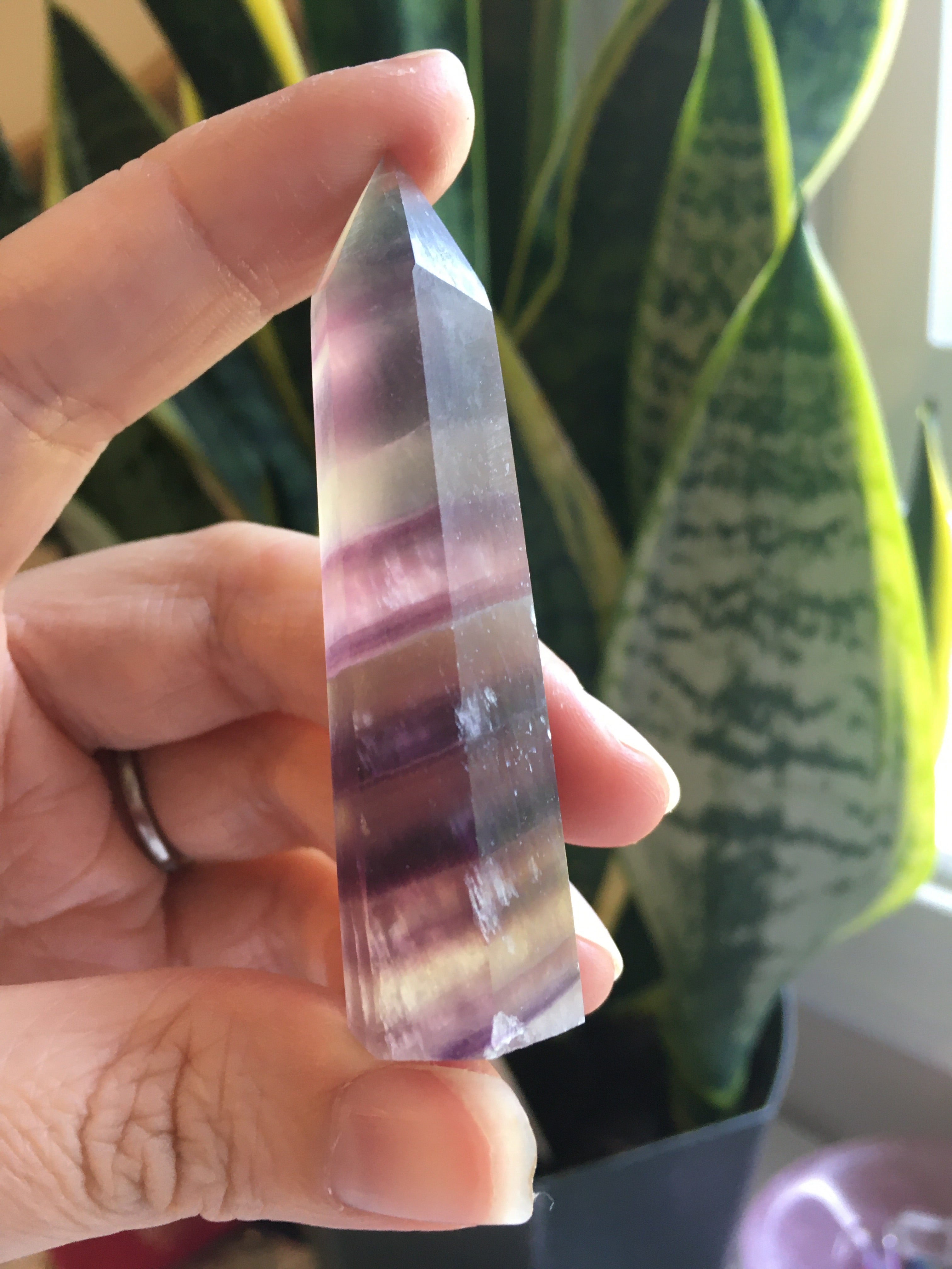 Natural Purple Fluorite Mini Tower - Healing Crystal for Meditation, Reiki & Energy Balancing - Perfect for Home Decor, Office Desk & Spiritual Practices