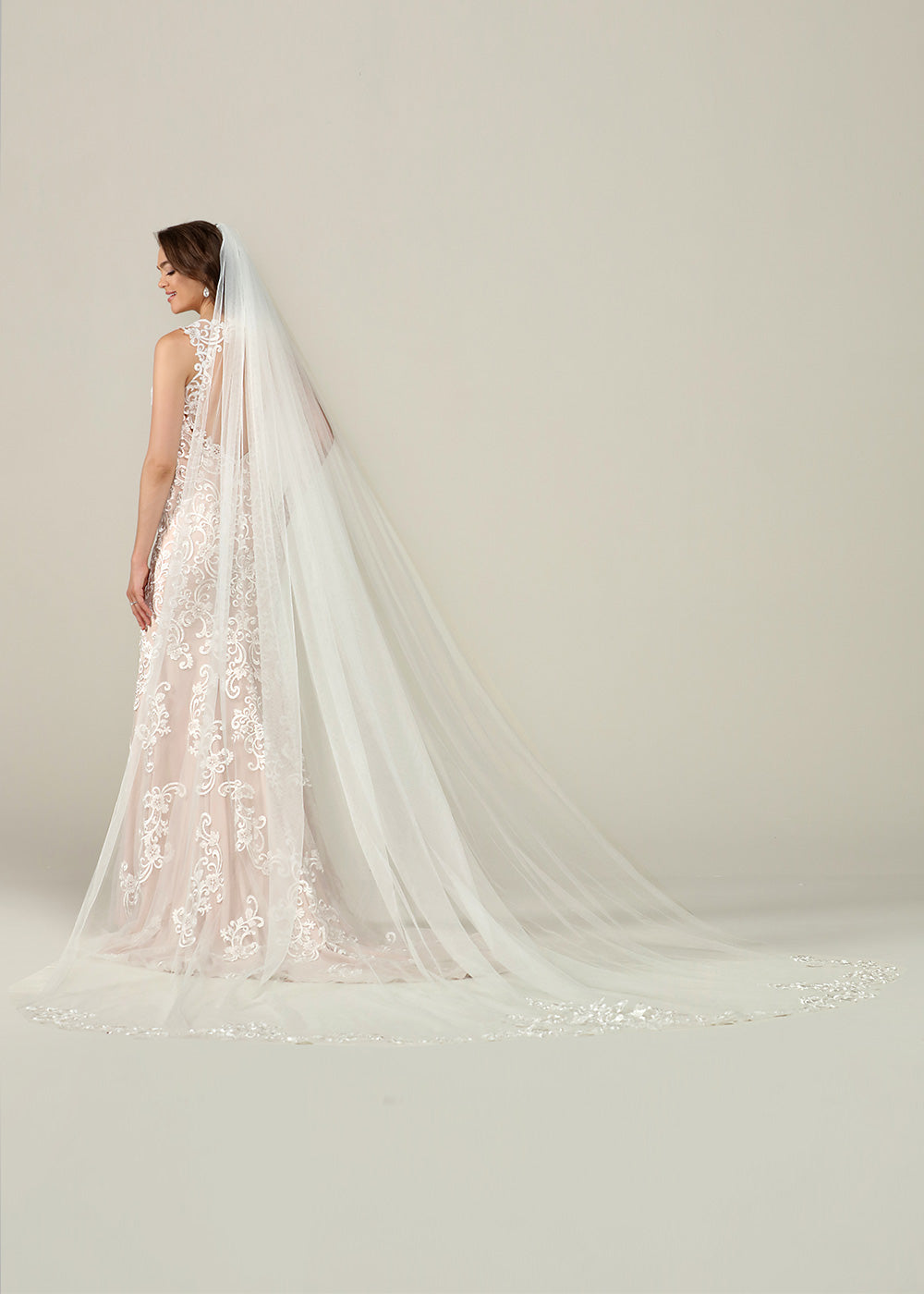 Elegant Sadie Cathedral Wedding Veil with Delicate Lace Appliques - Perfect for Bridal Gowns and Formal Weddings