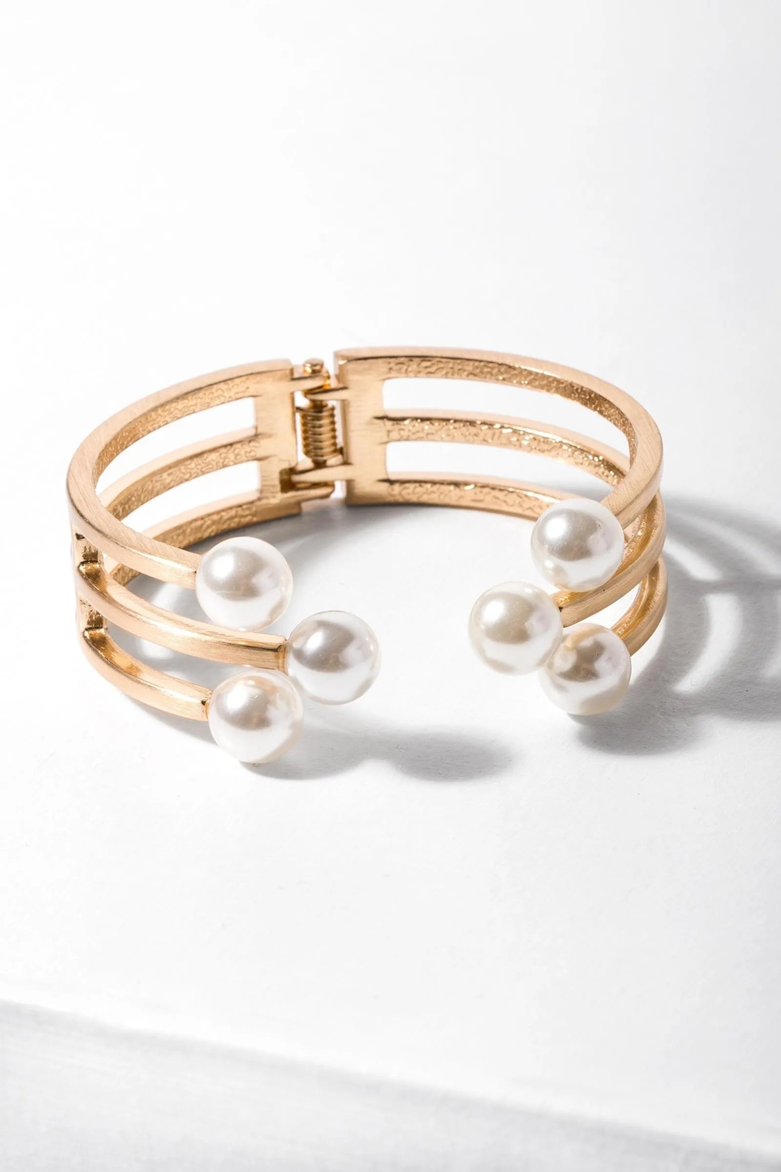 6 Pearl Cuff Bracelet for Women - Elegant Pearl Jewelry Gift for Wedding, Party & Special Occasions