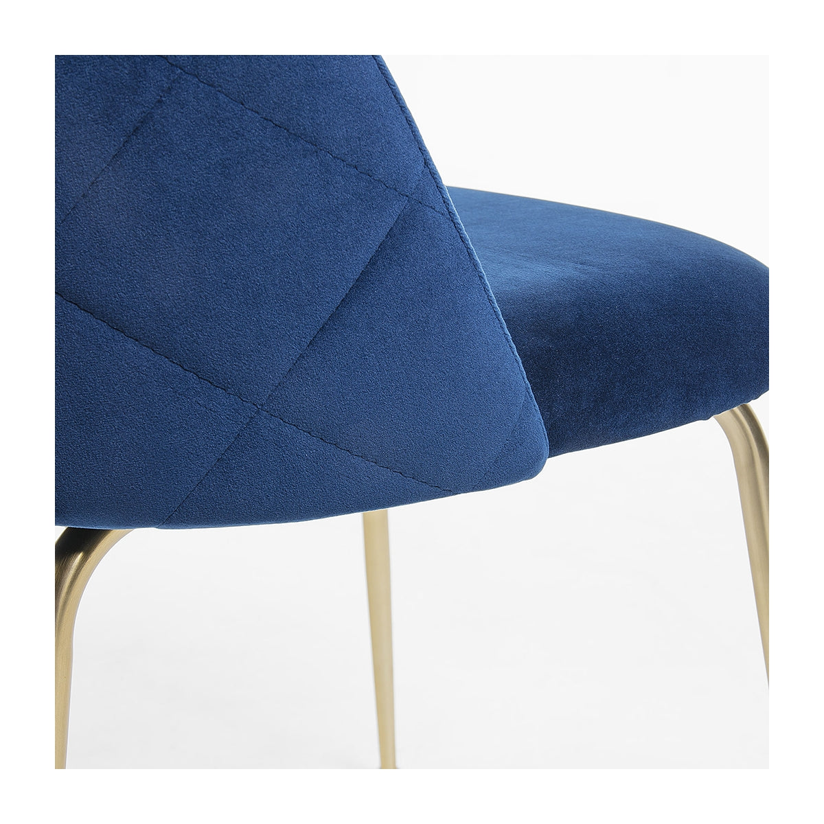 Ivonne Velvet Dining Chair - Modern Upholstered Accent Chair for Kitchen, Dining Room & Office - Soft Velvet Fabric with Sturdy Metal Legs - Elegant Home Decor for Small Spaces