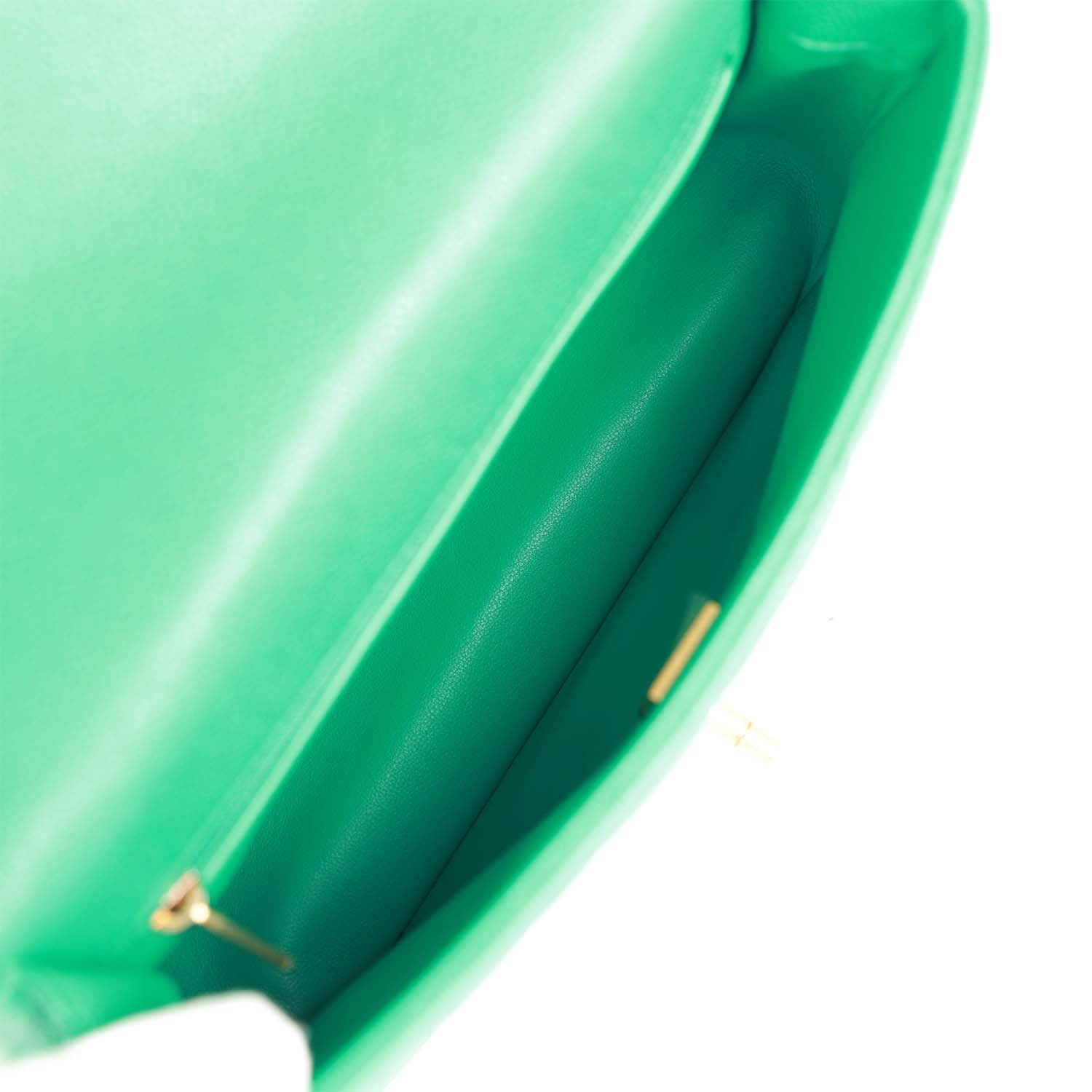 Chanel Medium Sweetheart Crush Flap Bag in Green Caviar Leather with Antique Gold Hardware - Perfect for Everyday Luxury & Special Occasions