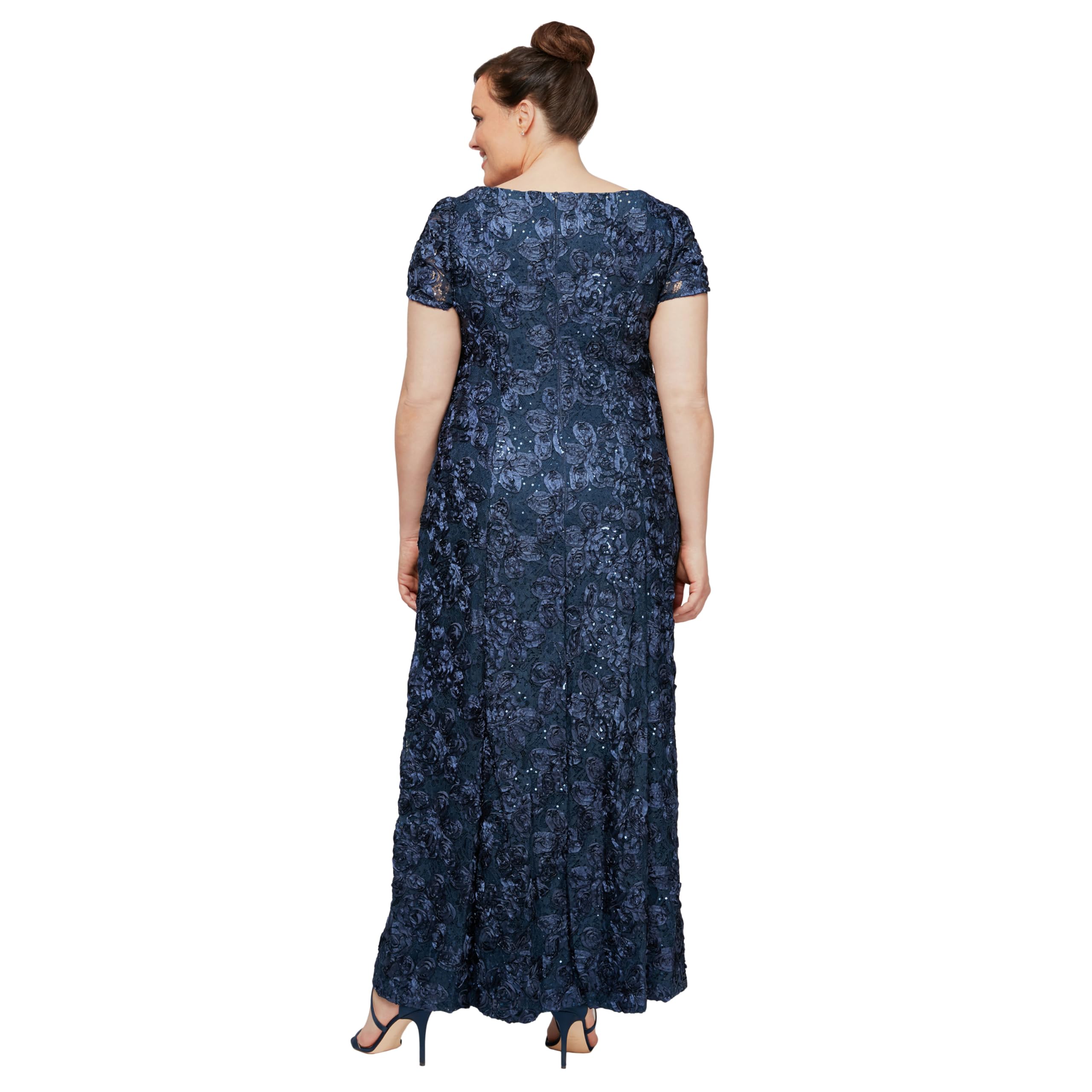 Alex Evenings Women's Plus Size Long Rosette Mother of The Bride Dress with Short Sleeves - Elegant Formal Gown for Wedding Guest, Special Occasions & Evening Events