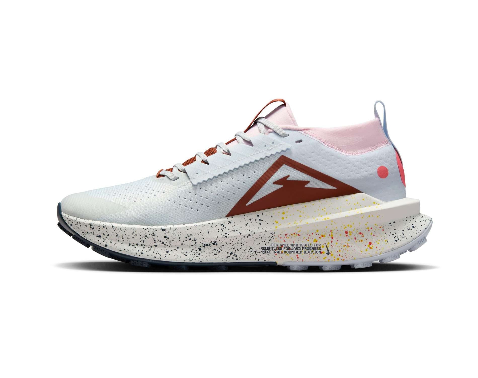 Nike Zegama Trail 2 Women's Trail Running Shoes - Lightweight Hiking Shoes for Women with Grip & Cushioning - Perfect for Trail Running, Hiking & Outdoor Adventures