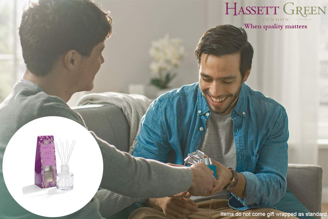 Hassett Green London Fragrance Oil Reed Diffuser - 100ml Glass Bottle with 8 Natural Fiber Reeds - Lilac & Lavender Scent for Home & Office Aromatherapy