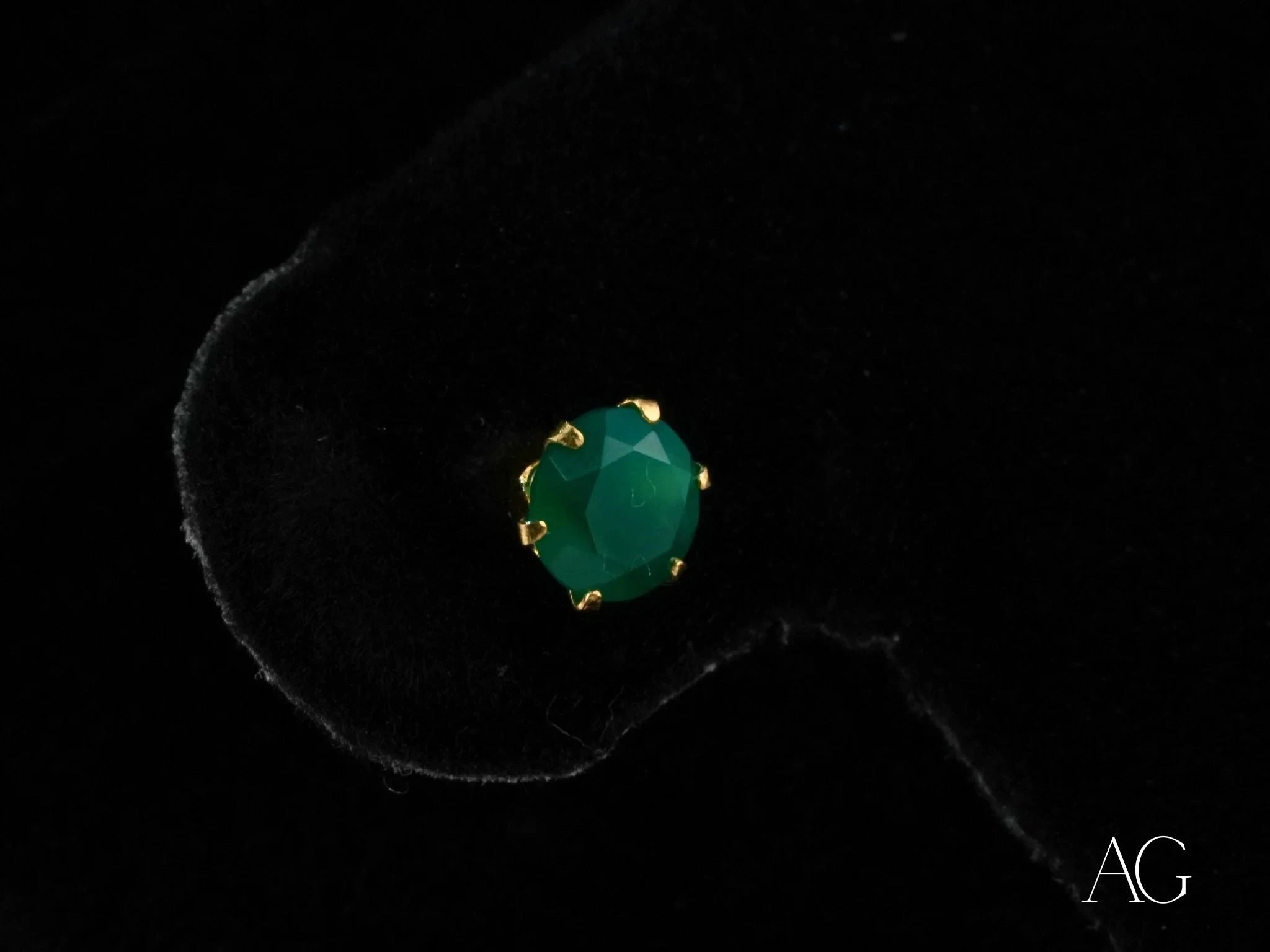 18k Gold Green Cubic Zirconia Stud Earrings for Women – Hypoallergenic Luxury Jewelry for Parties, Weddings & Everyday Wear