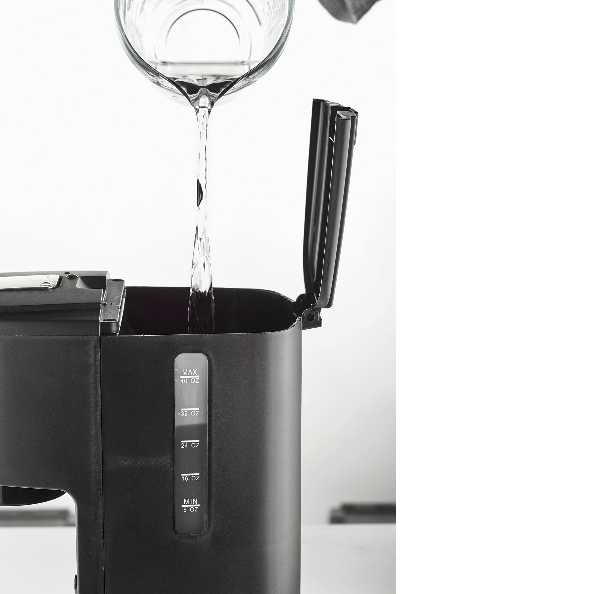 Brentwood Single Serve K-Cup Coffee Maker with Travel Mug - Compact Black Coffee Machine for Home & Office - Perfect for Quick Brewing, Travel, and Gifts