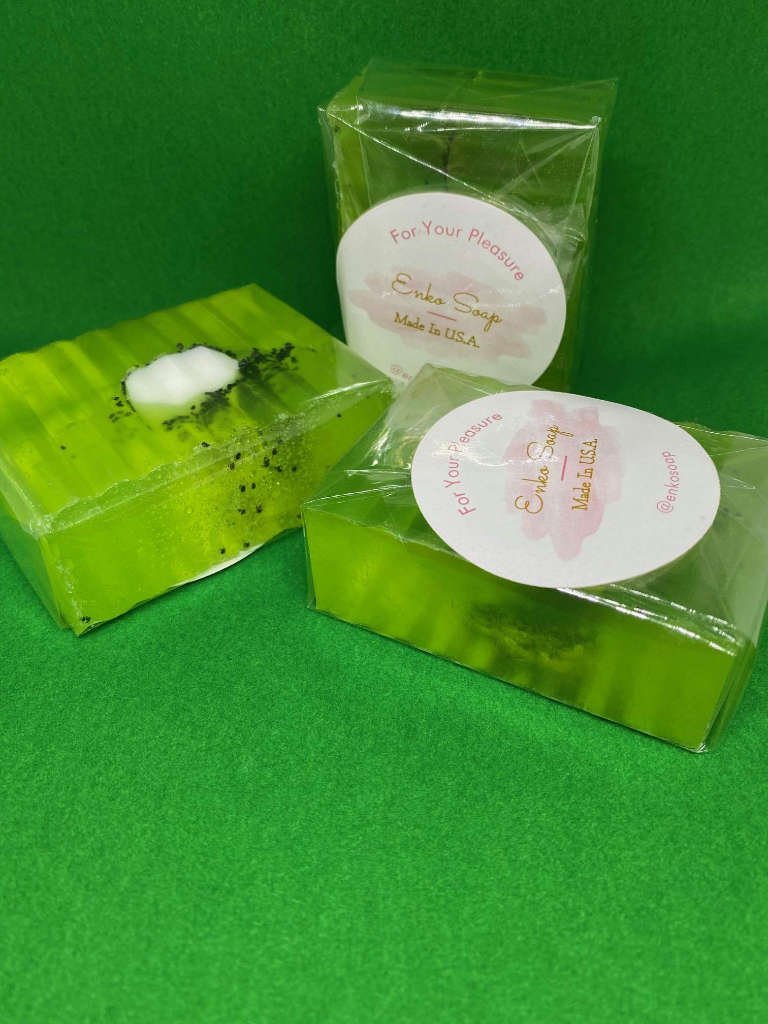 Natural Kiwi Soap Bars for Glowing Skin - Organic, Handmade, Vegan - Perfect for Daily Cleansing & Gift Sets