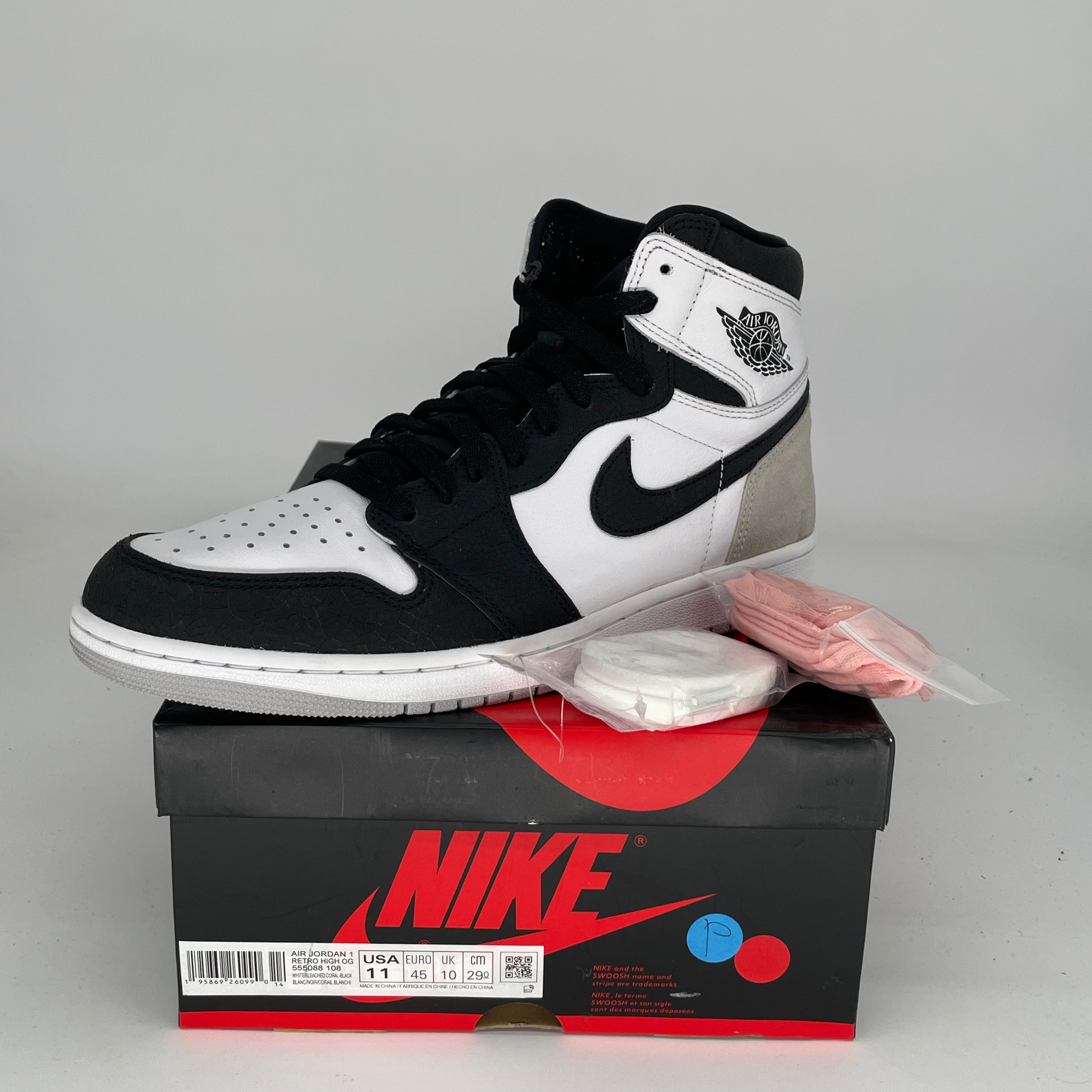 AIR JORDAN 1 Retro High OG 