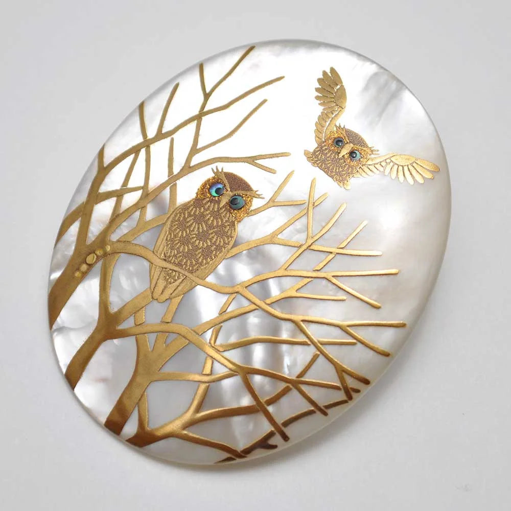 Handcrafted Maki-e Urushi Lacquer Brooch with White South Sea Pearl Shell Owl - Traditional Japanese Lacquer Jewelry for Women - Elegant Gift for Special Occasions