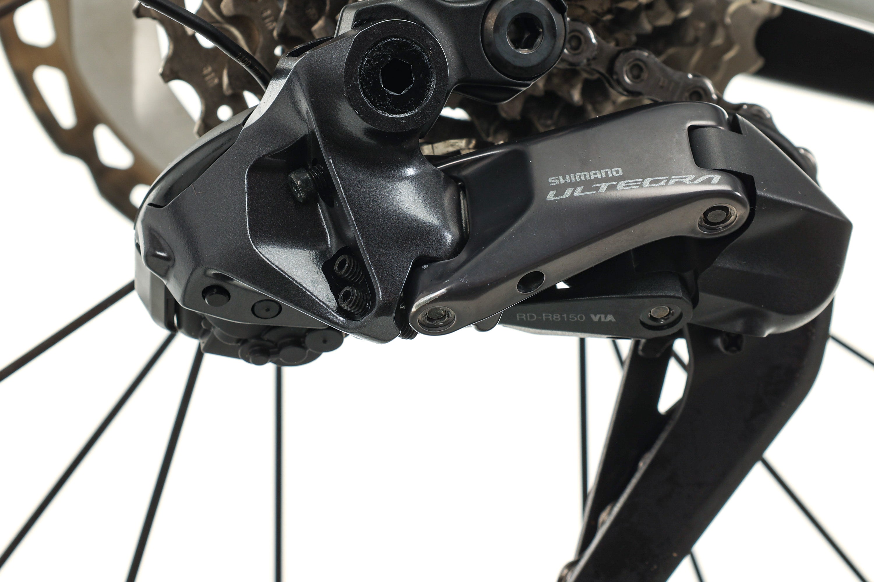 Basso Astra Ultegra Di2 Road Bike 2024 - 51cm Carbon Frame, Shimano Electronic Shifting - Perfect for Racing, Endurance & Long-Distance Cycling