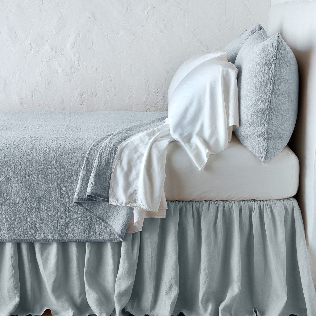 Luxury Vienna Coverlet Set - Soft & Breathable Bedding for All Seasons - Perfect for Home, Hotel, and Airbnb Decor