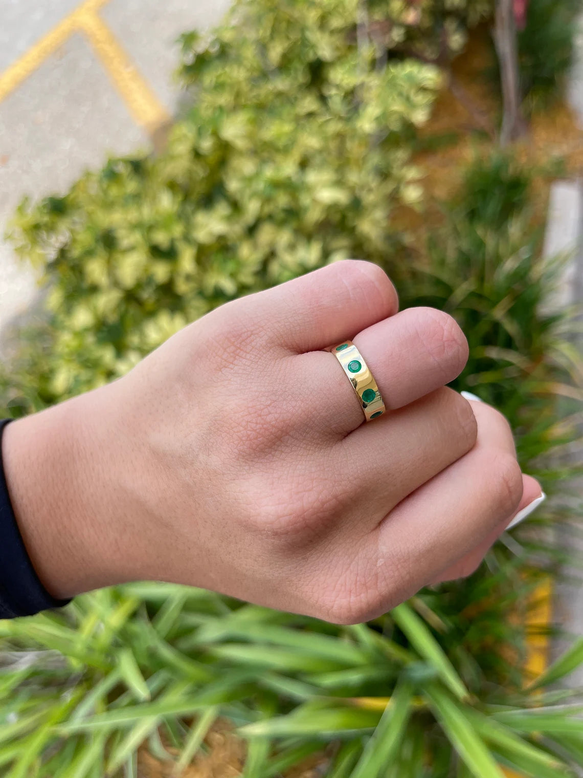 0.50tcw 18K Gold Round Colombian Emerald Bezel Solid Wedding Band Ring for Women - Perfect for Engagement, Anniversary, and Bridal Jewelry Gifts