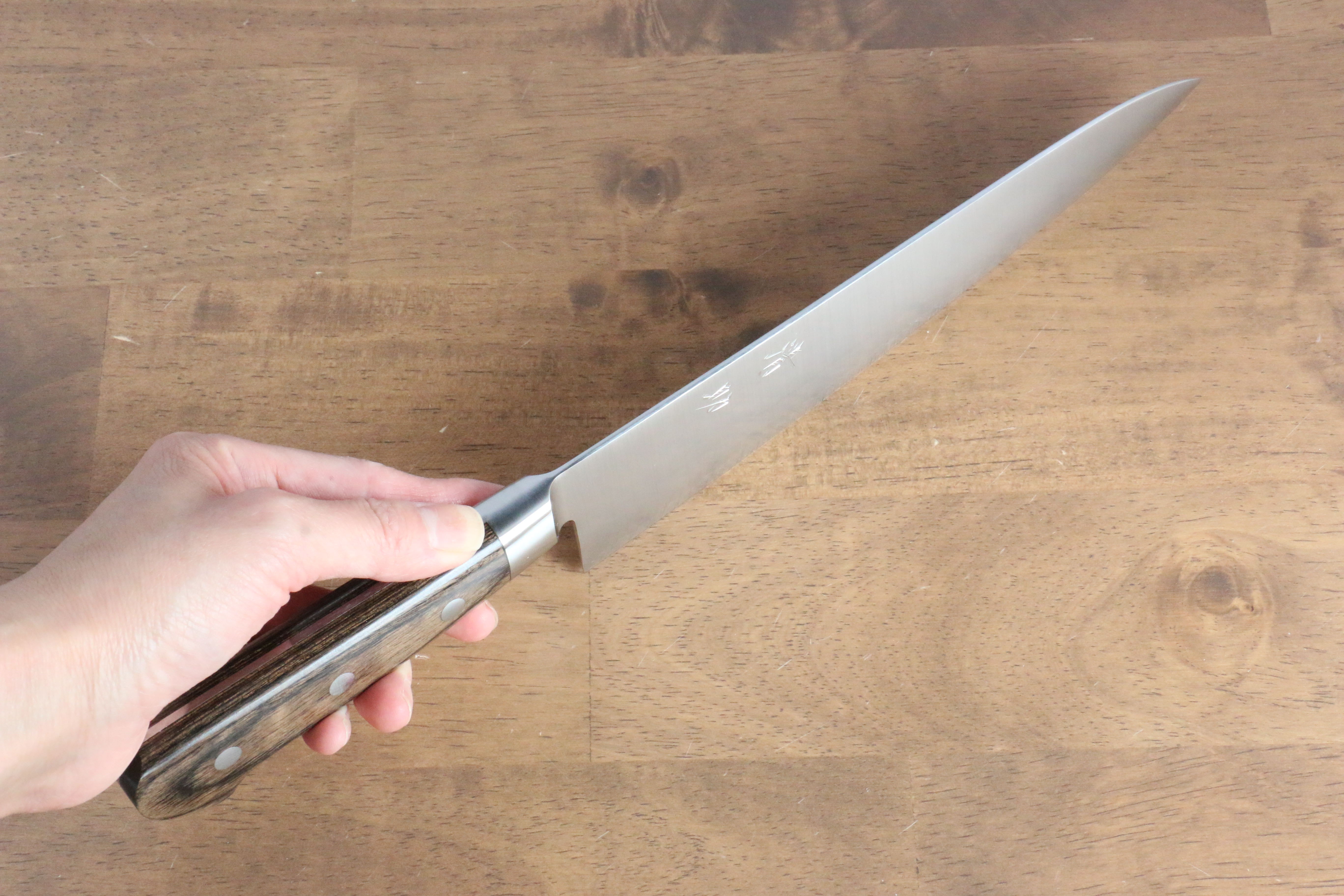 Premium Seisuke SG2 Gyuto 210mm Japanese Chef Knife with Brown Pakka Wood Handle - Perfect for Sushi, Meat Slicing & Professional Kitchen Use