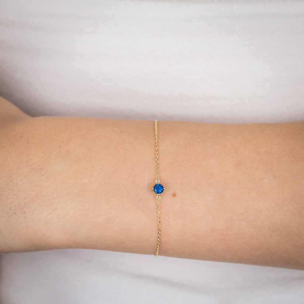 0.30 Carat Lab-Created Sapphire Adjustable Bracelet 17cm in 9K Yellow Gold | Elegant Jewelry Gift for Women, Perfect for Weddings & Special Occasions