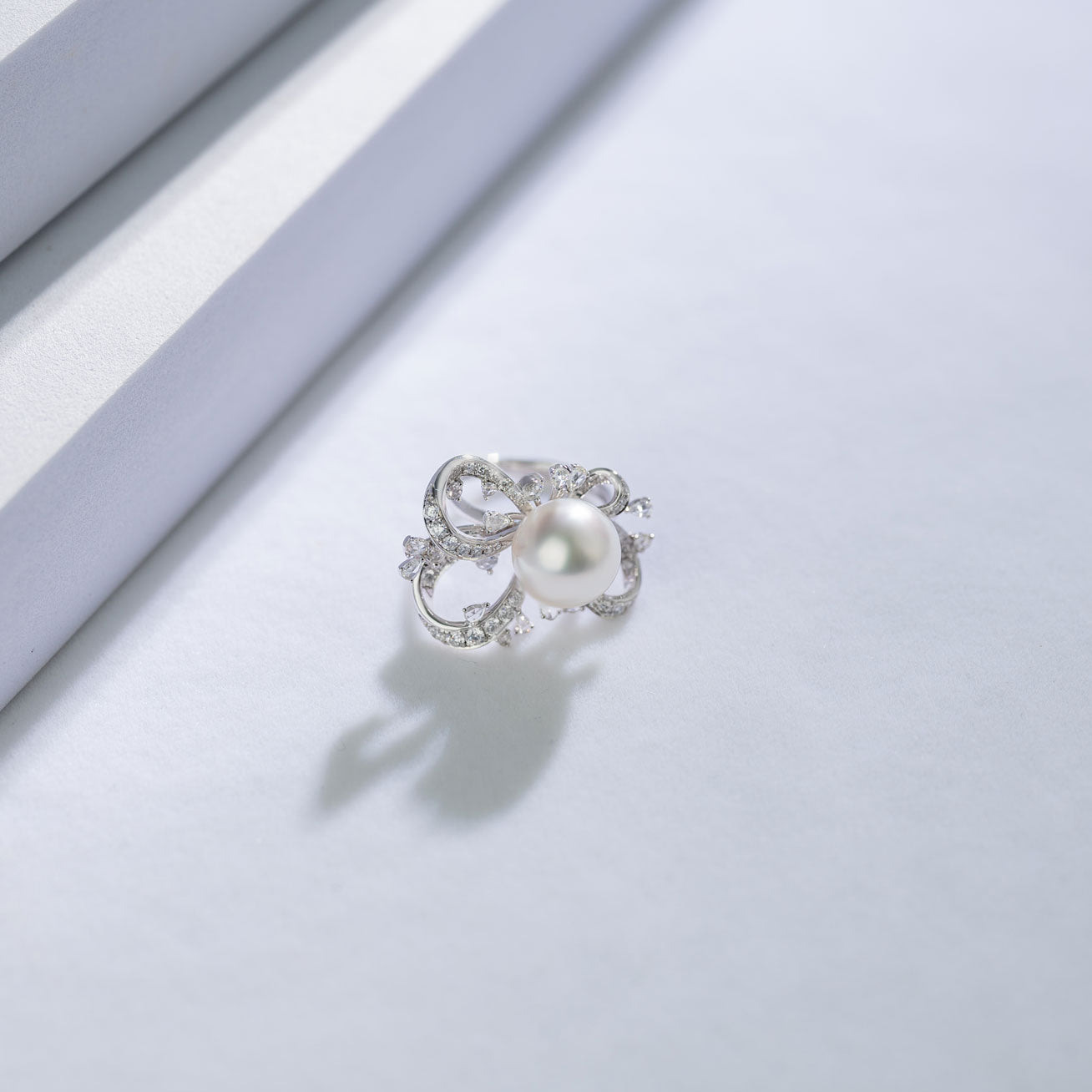 18K White Gold Diamond & Australian South Sea Pearl Ring for Women - Elegant Bridal, Engagement, Anniversary Gift (KR00061) | Perfect for Weddings, Parties & Special Occasions