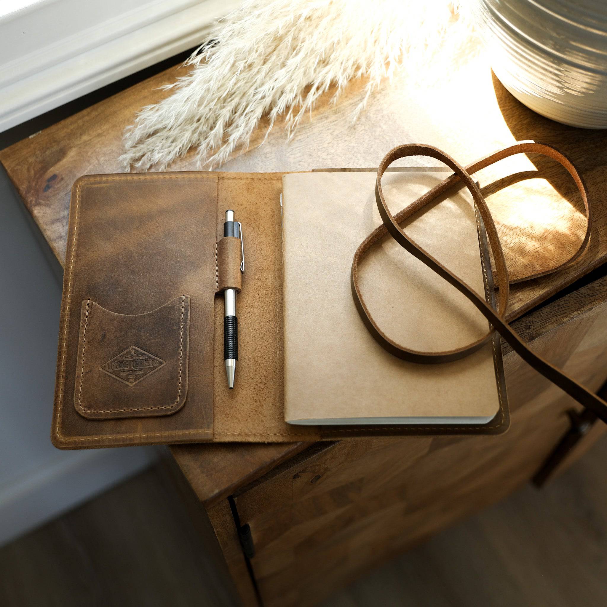 Premium Leather Journal for Writing & Sketching - Handcrafted Vintage Notebook, Perfect for Travel, Bullet Journaling & Gift Giving