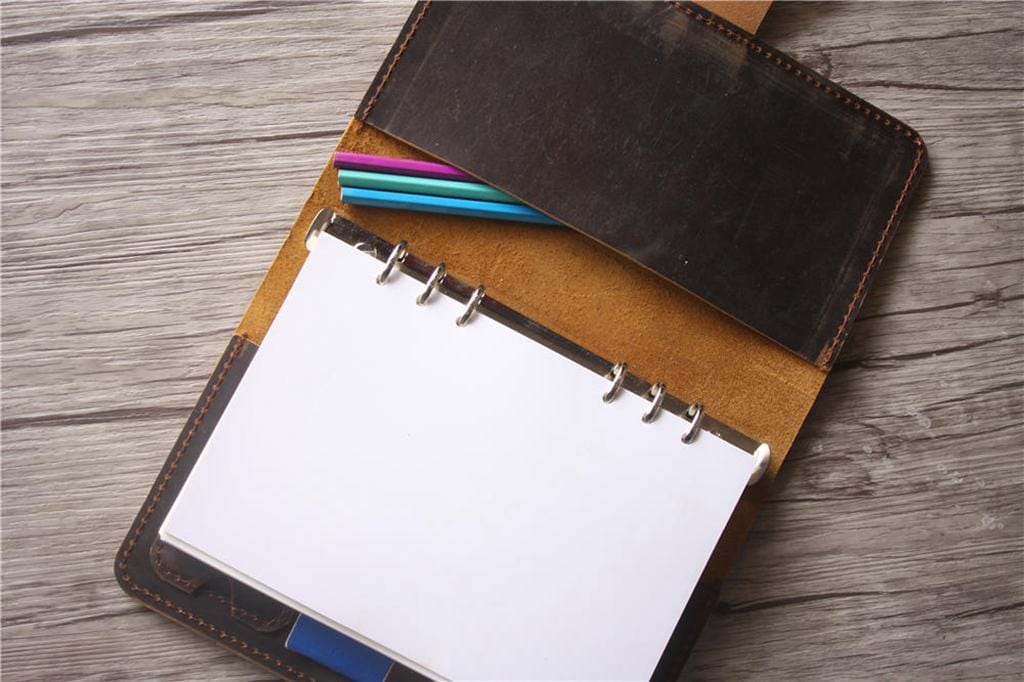 Premium B5 Refillable Brown Leather Binder Organizer - Classic Rustic Style for Office, School & Business Use