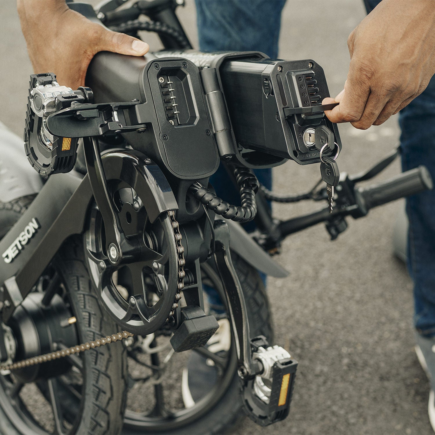 Haze Folding Electric Bike for Adults - 500W Motor, 20MPH, 40 Mile Range - Commuter & Off-Road E-Bike for Urban Travel & Outdoor Adventures