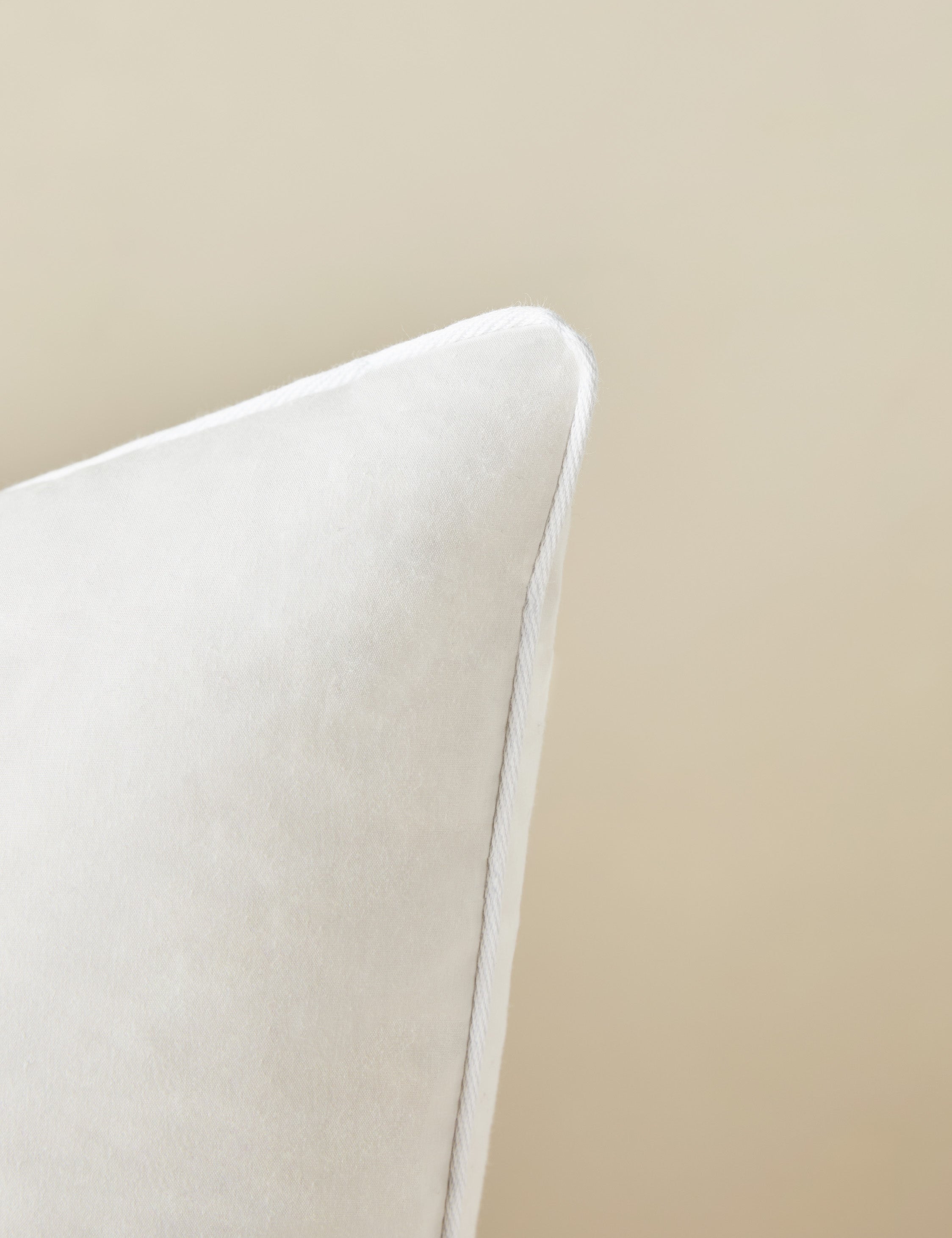 Premium Hypoallergenic Down Pillow Insert - Soft & Supportive for Side, Back & Stomach Sleepers - Perfect for Bedroom, Guest Room & Travel Use