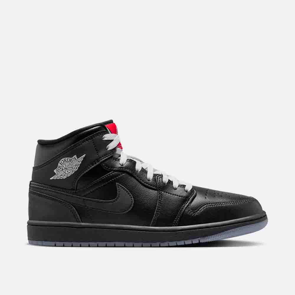 Black/Black/White/Wolf Grey