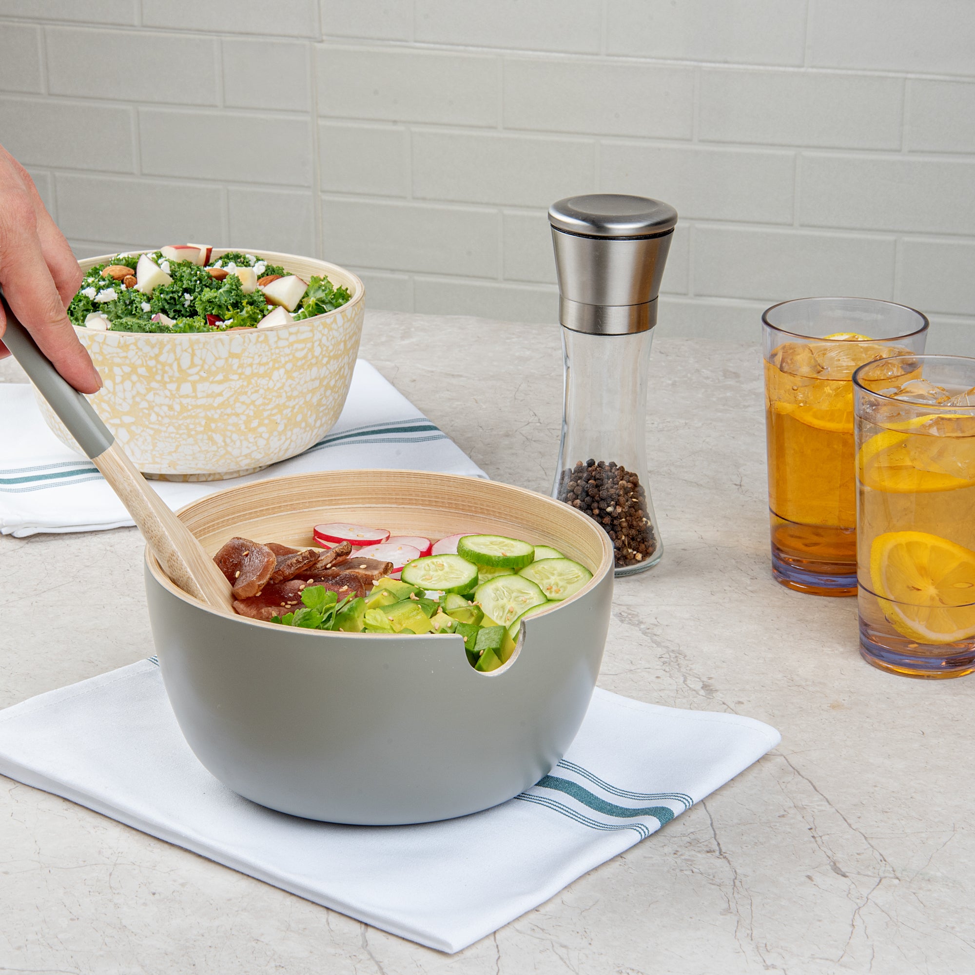 Premium 25oz Round Gray Bamboo Serving Bowl with Spoon - 7.75